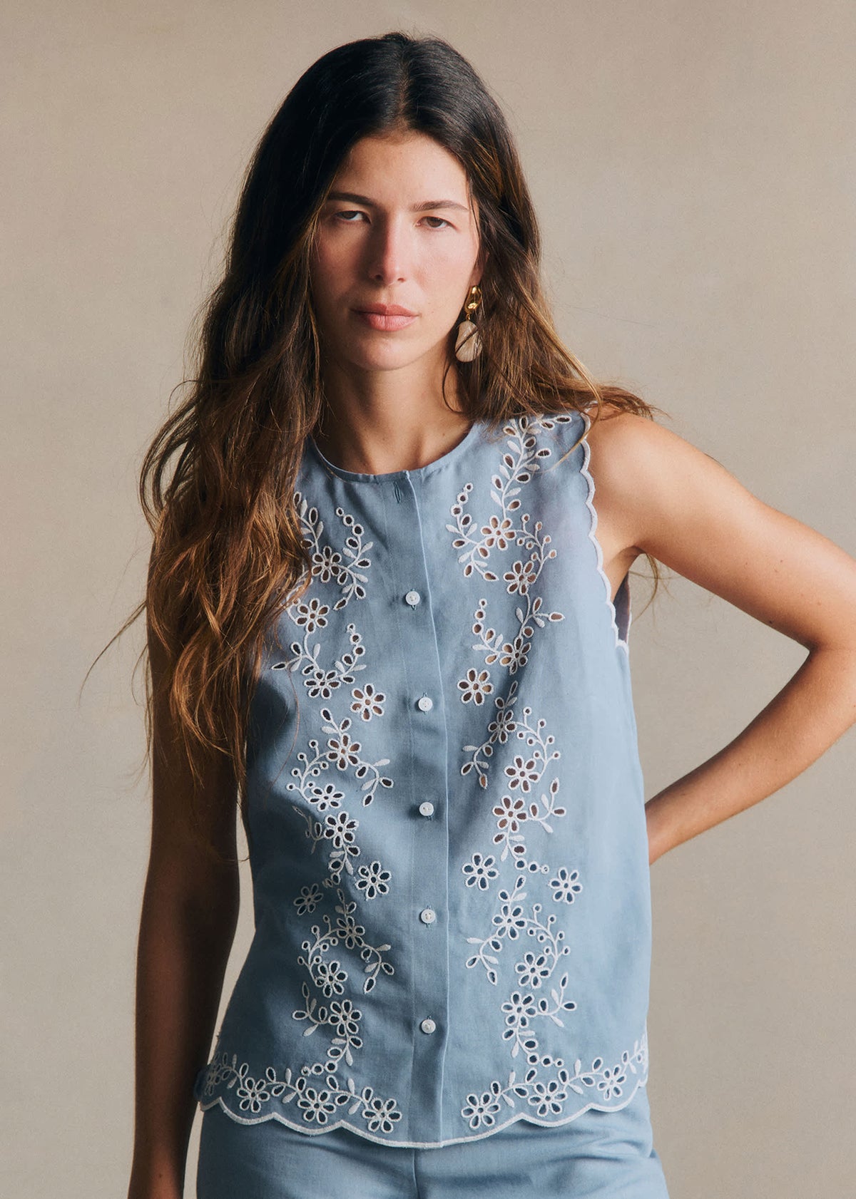Chemise Isea - Broderie Contrastée Écru Fond Bleu Vintage