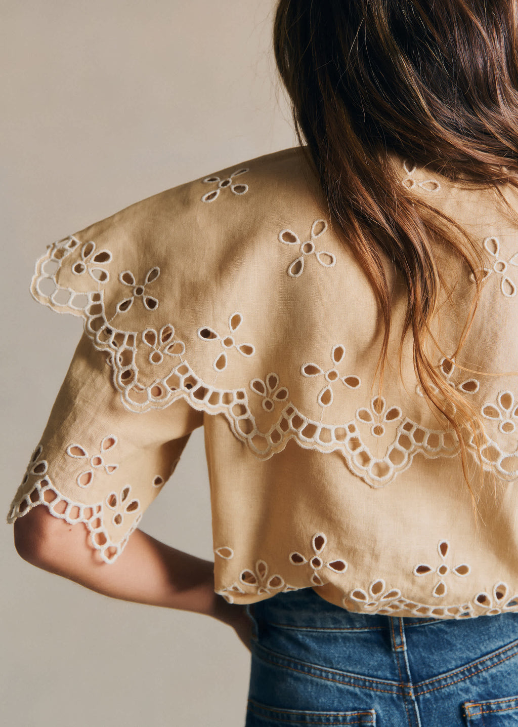 Chemise Sorella - Broderie Contrastée Ecru Fond Beige