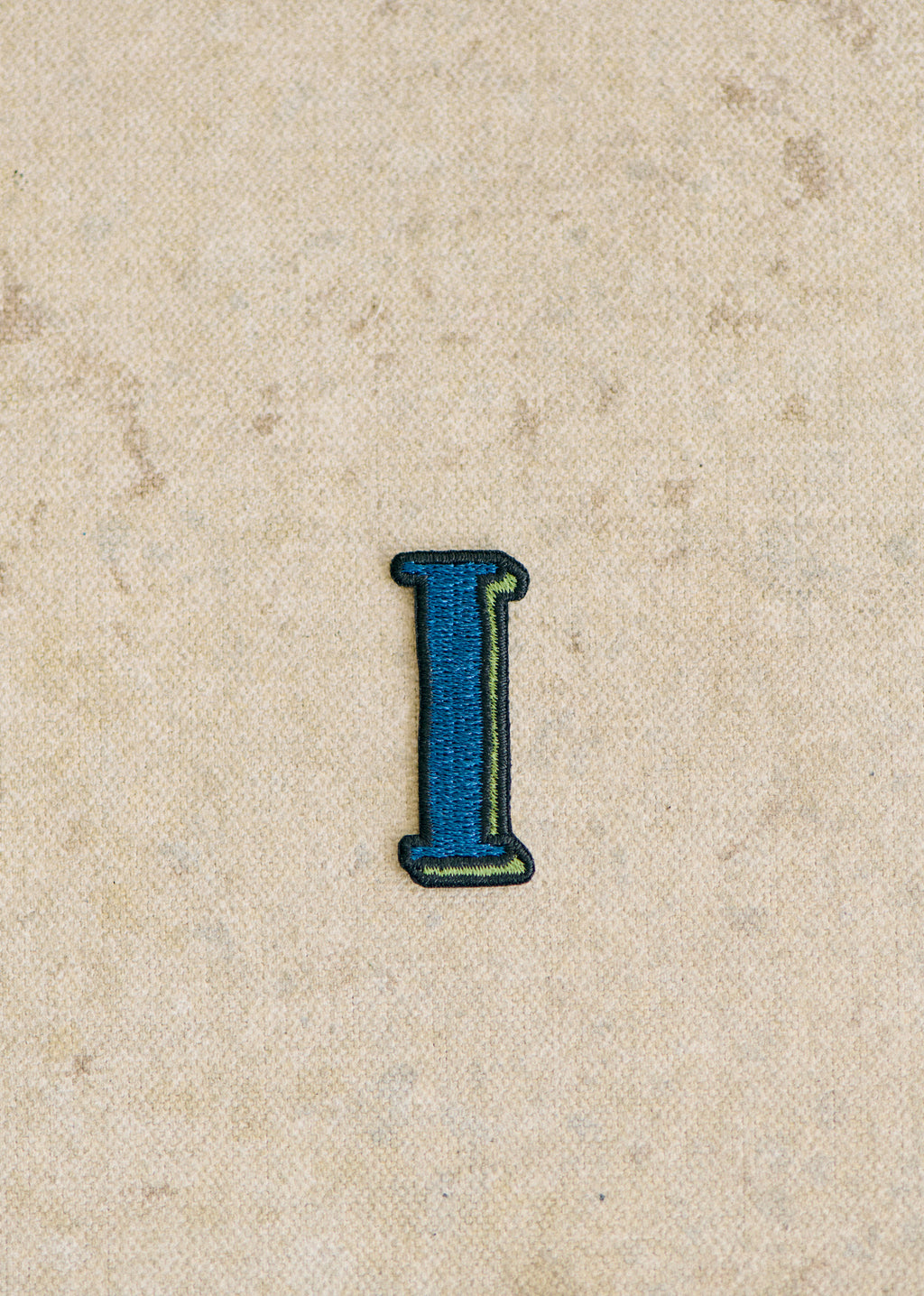 Ecusson vert / bleu - Lettre I - Bleu
