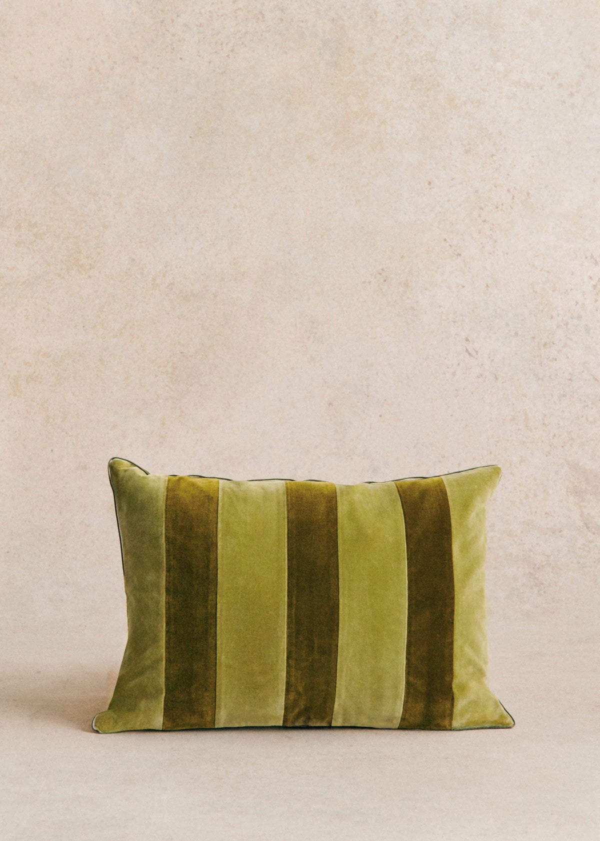 Coussin Rayures Velours - Grand modèle - Vert et Kaki