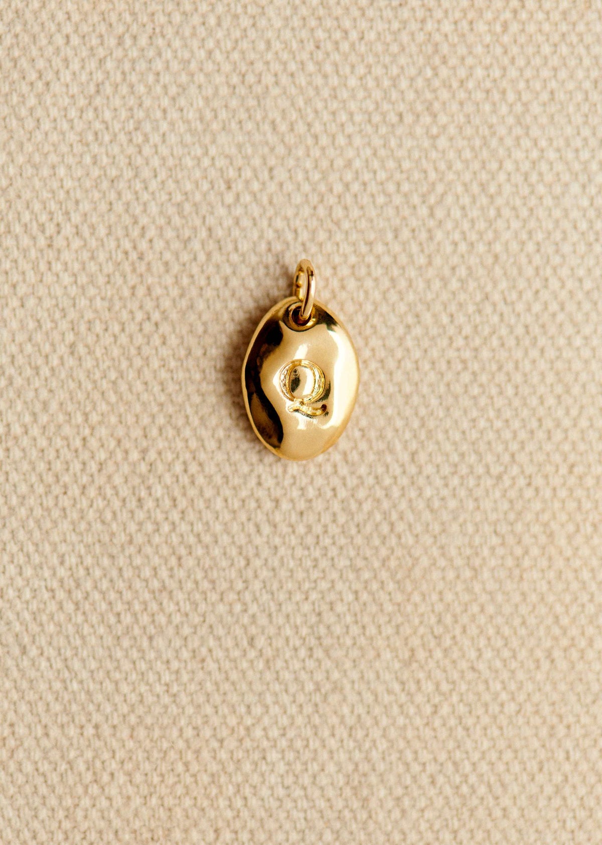 Pendentif Léa - Q doré
