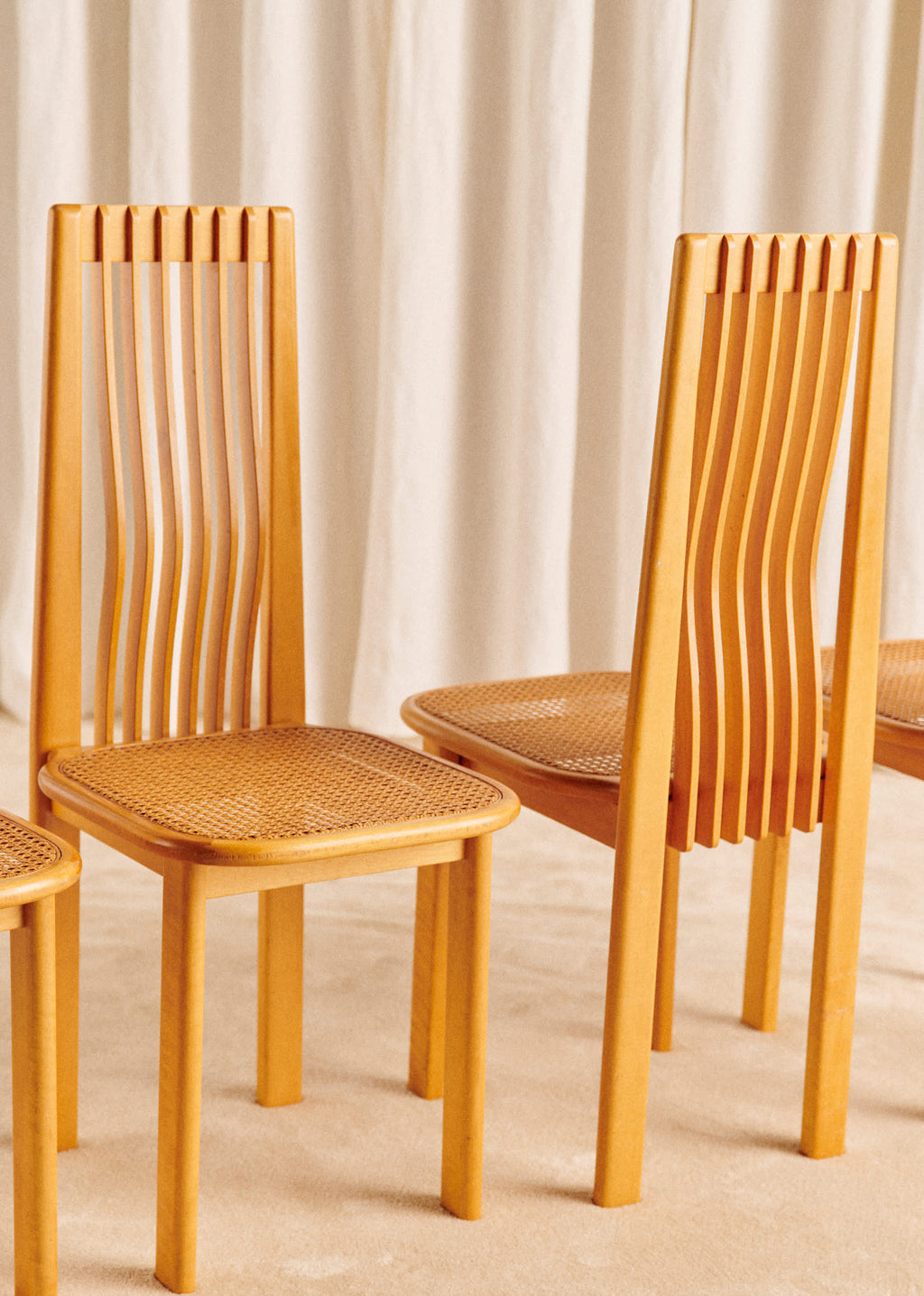 Lot de 4 chaises italiennes années 70 - Cannage