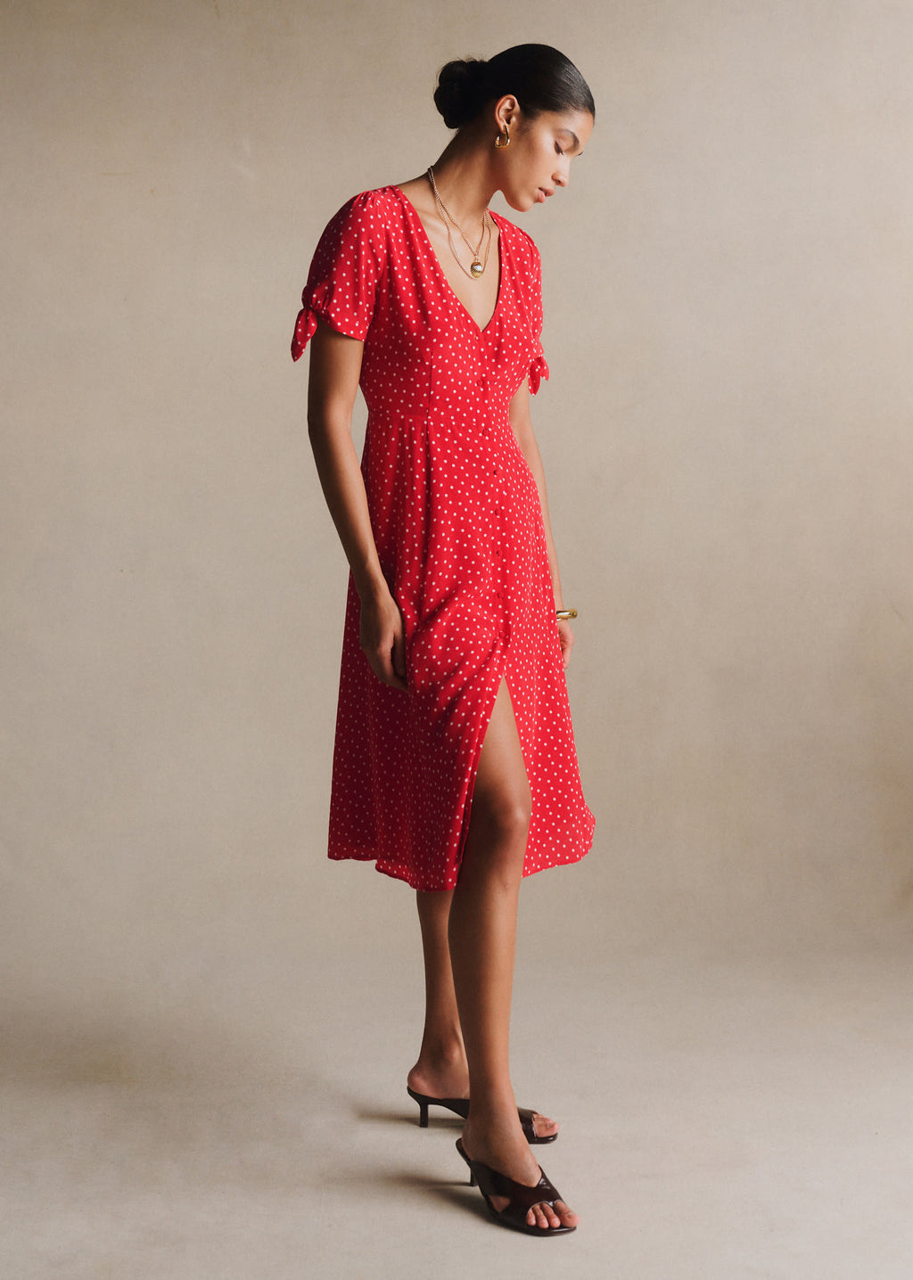 Robe Vic - Mini Pois Fond Rouge