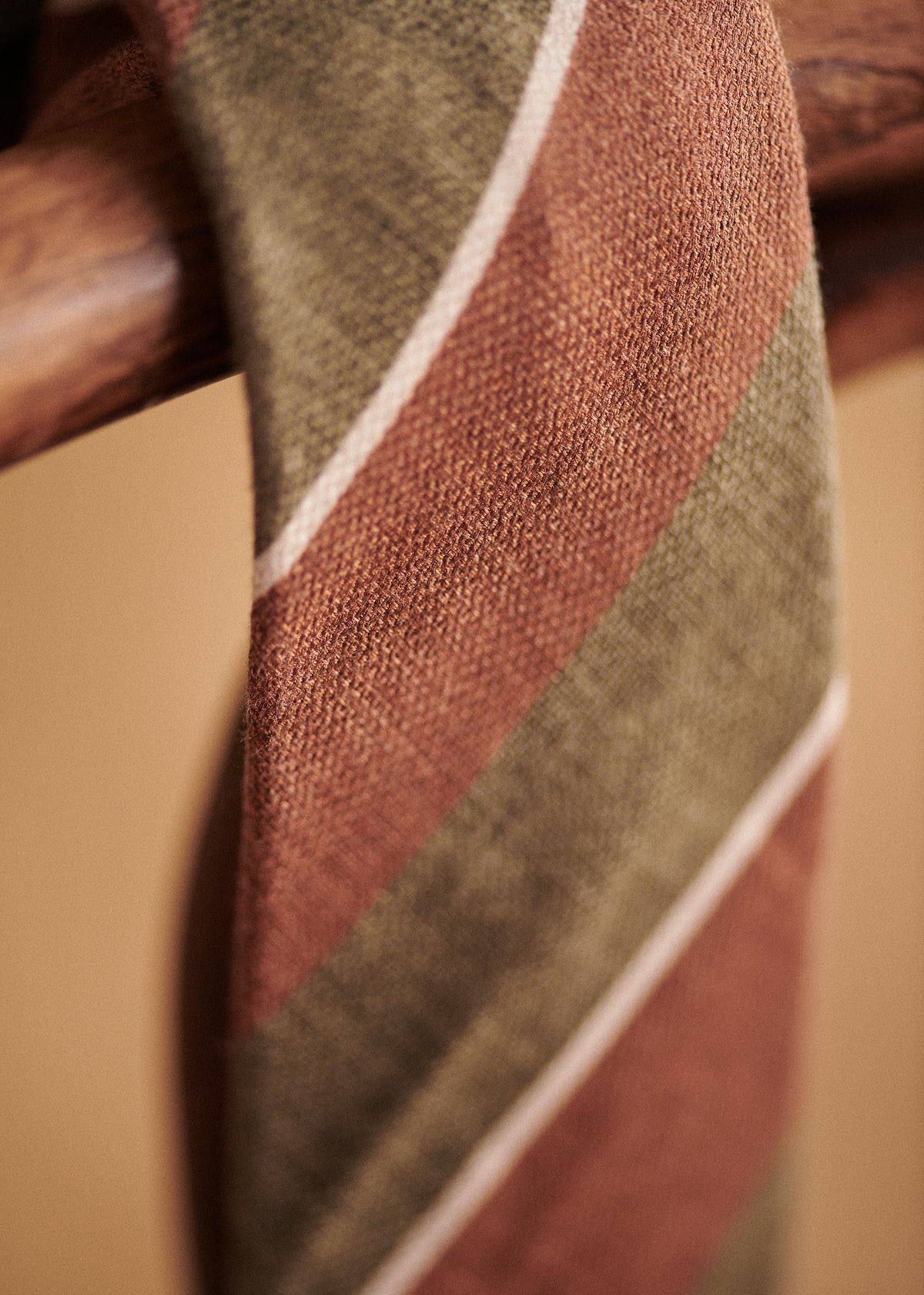 Cravate Fletcher - Rayures Kaki Marron Blanc