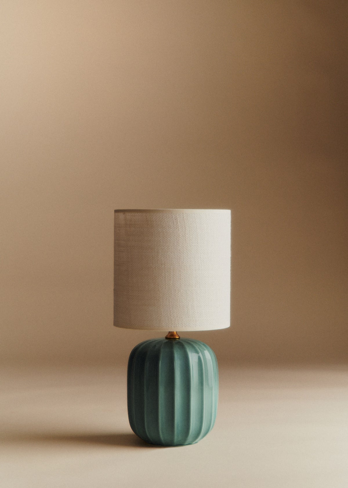Lampe Traviata petit modèle - Lagon - Abat-jour Dolce - Jute Écru