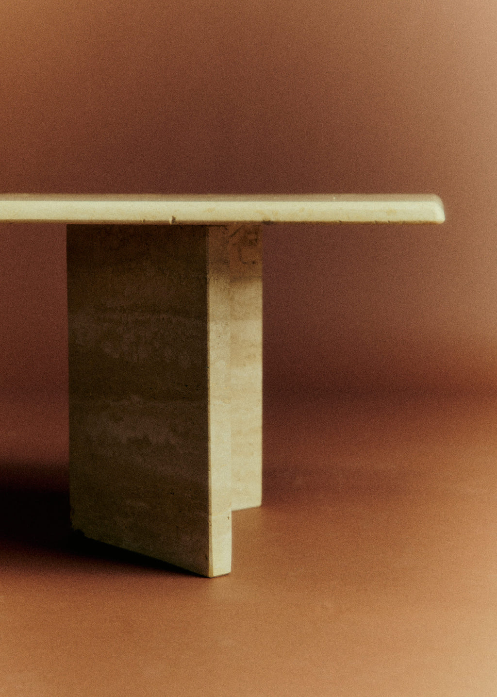 Table basse rectangulaire vintage en travertin - Travertin