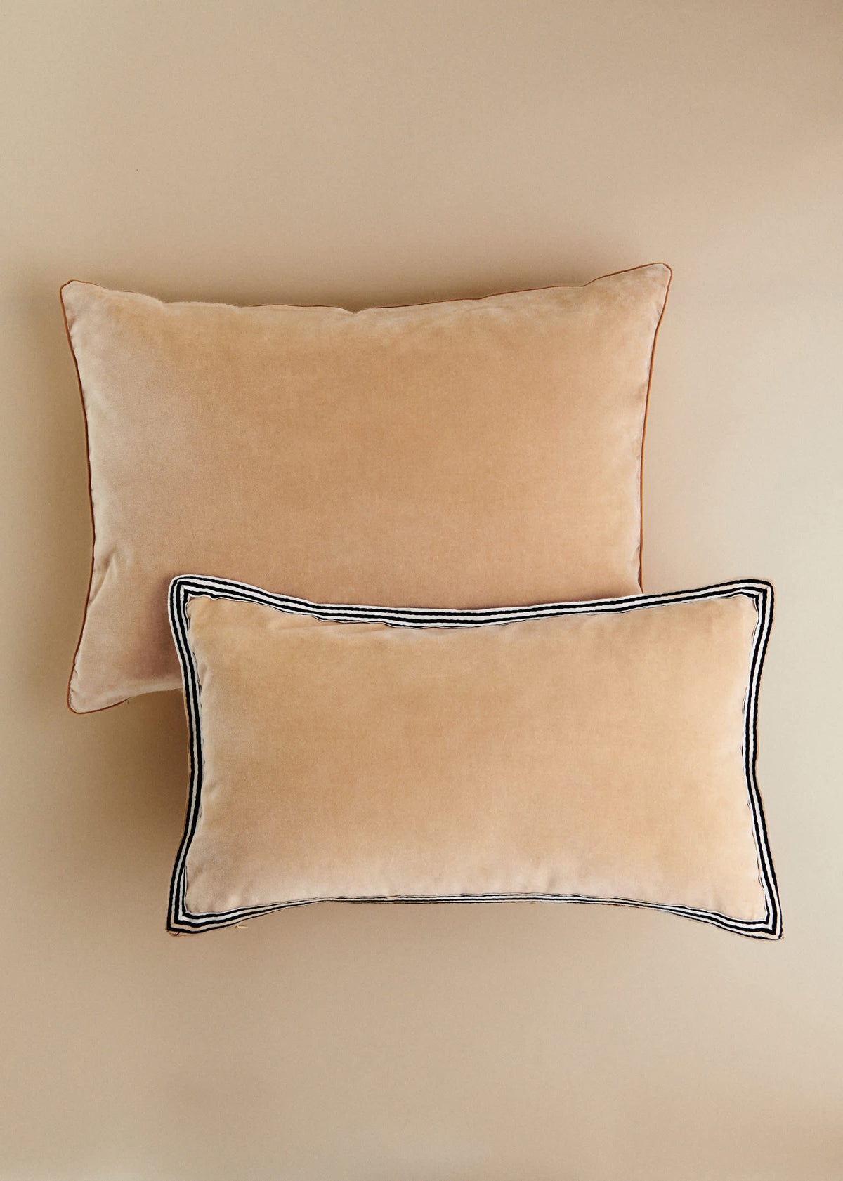 Coussin Velours Édition - Grand modèle - Beige