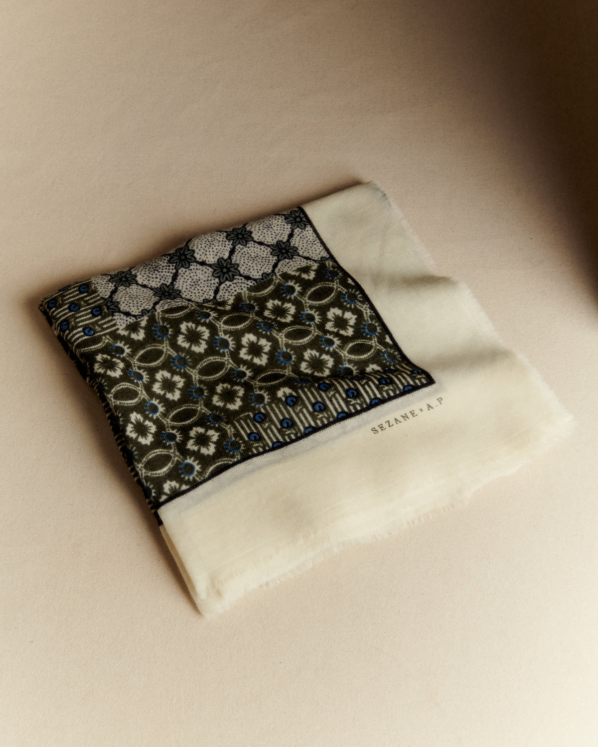 Etole Pio - Sézane x Antoinette Poisson - Imprimé Patchwork Dominote