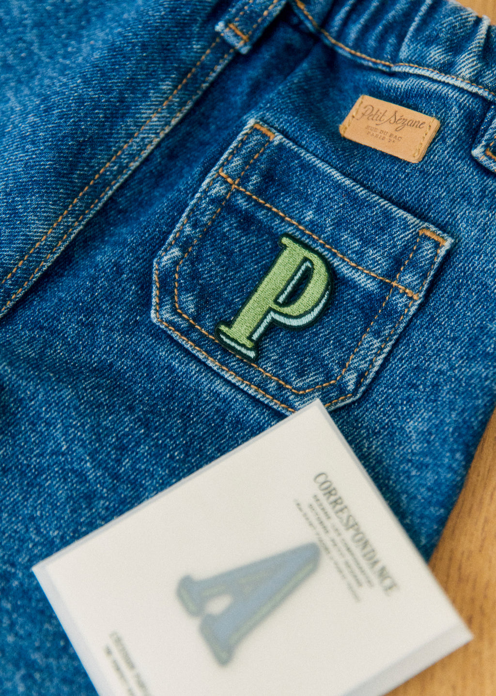 Ecusson vert / bleu - Lettre P - Vert