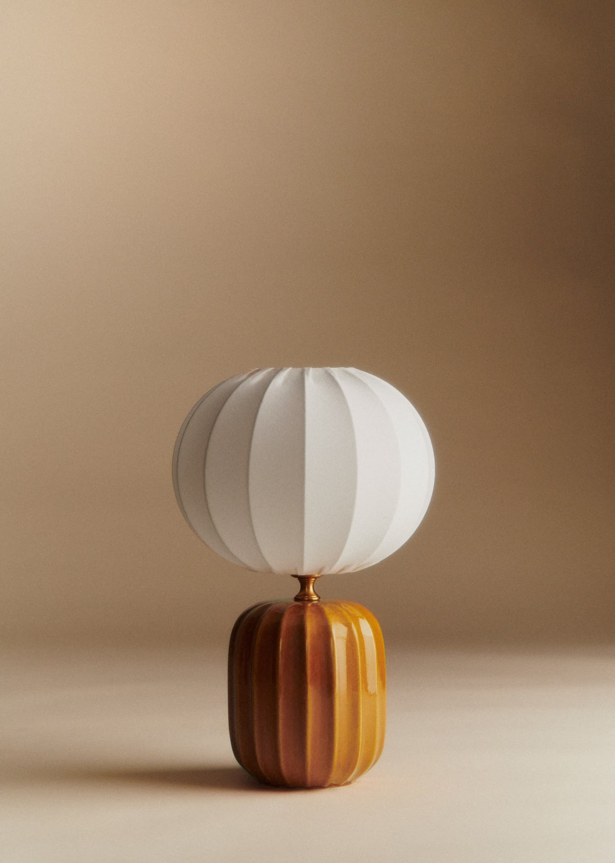 Lampe Traviata petit modèle - Caramel - Abat-jour Sonate - Écru