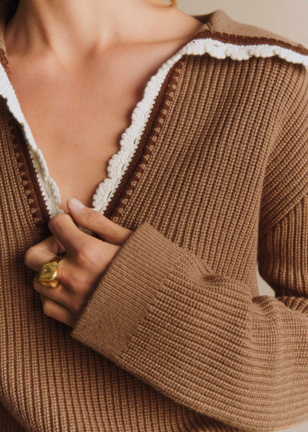 Pull Ivane - Camel Détails Ecru