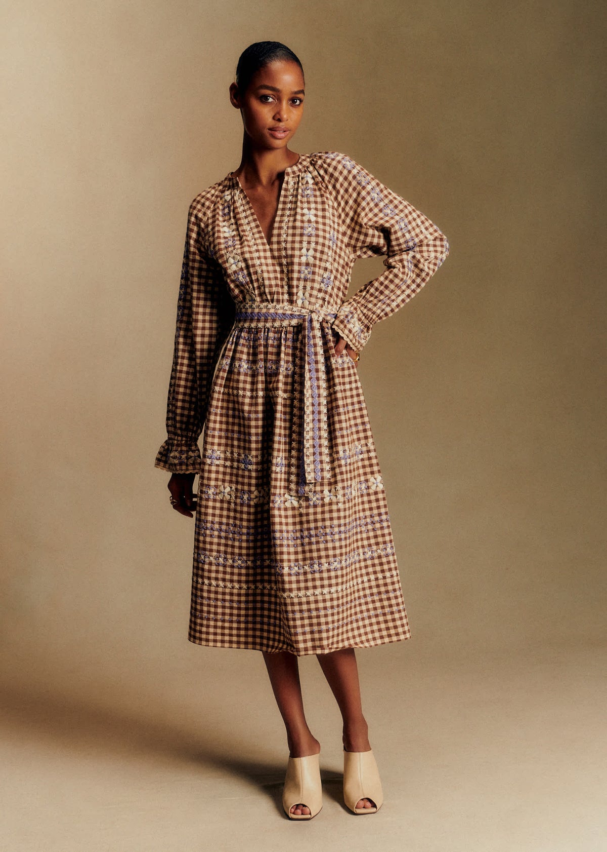 Robe Véronique - Vichy Marron Broderies Lila