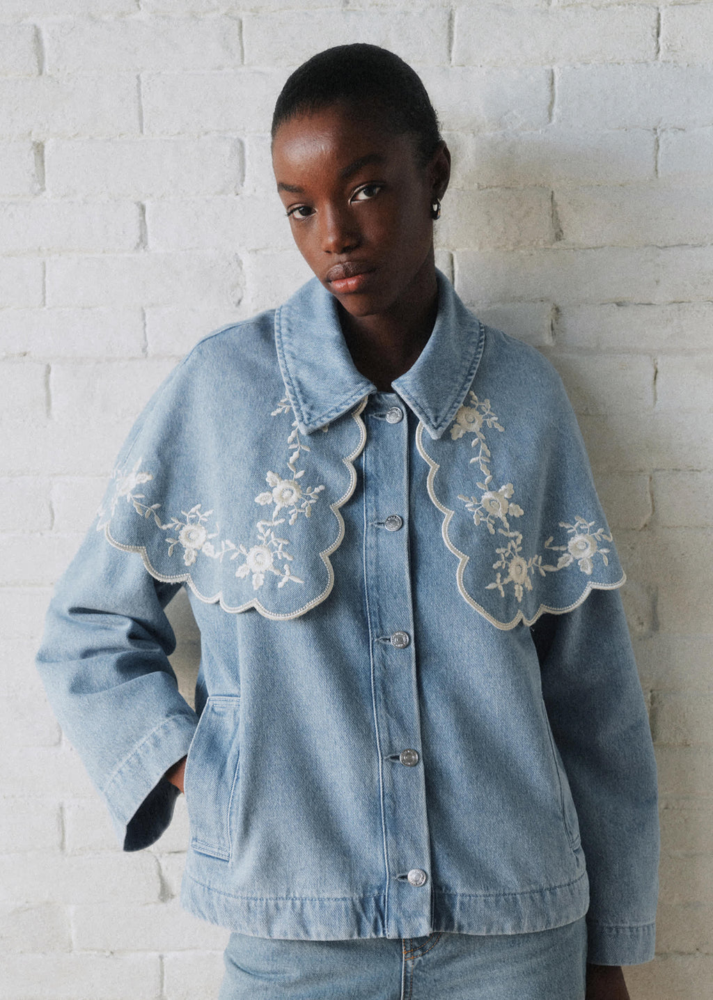 Veste Josephy - Sézane x SEA NY - Broderie Placée Crème Fond Bleu Denim