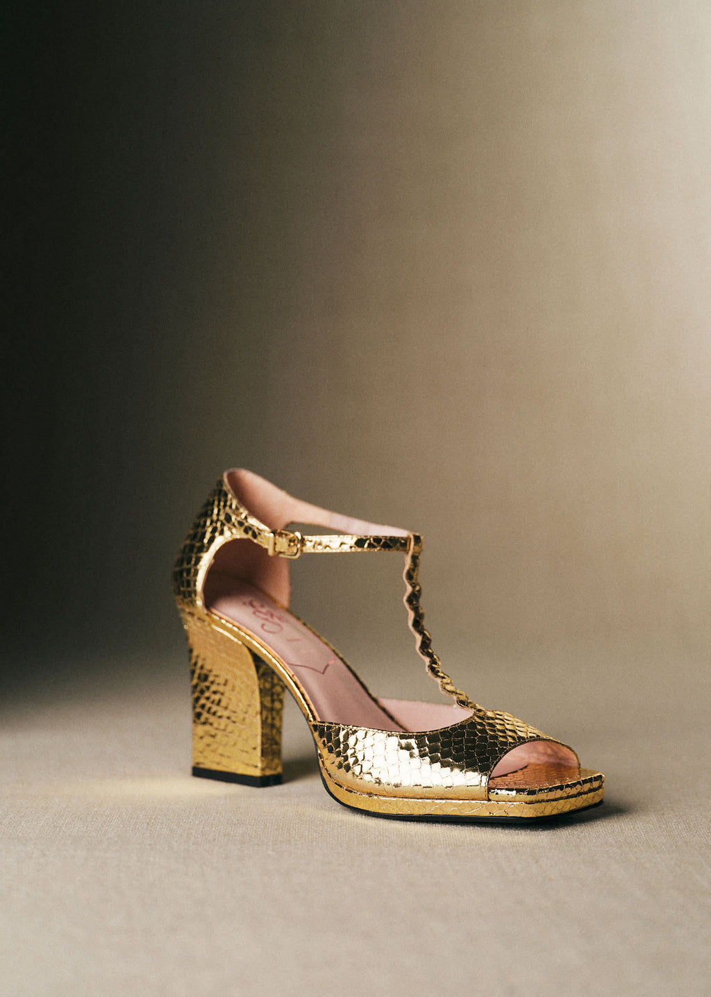 Sandales Hugo - CFM Souliers x Editions Sézane - Serpent Doré