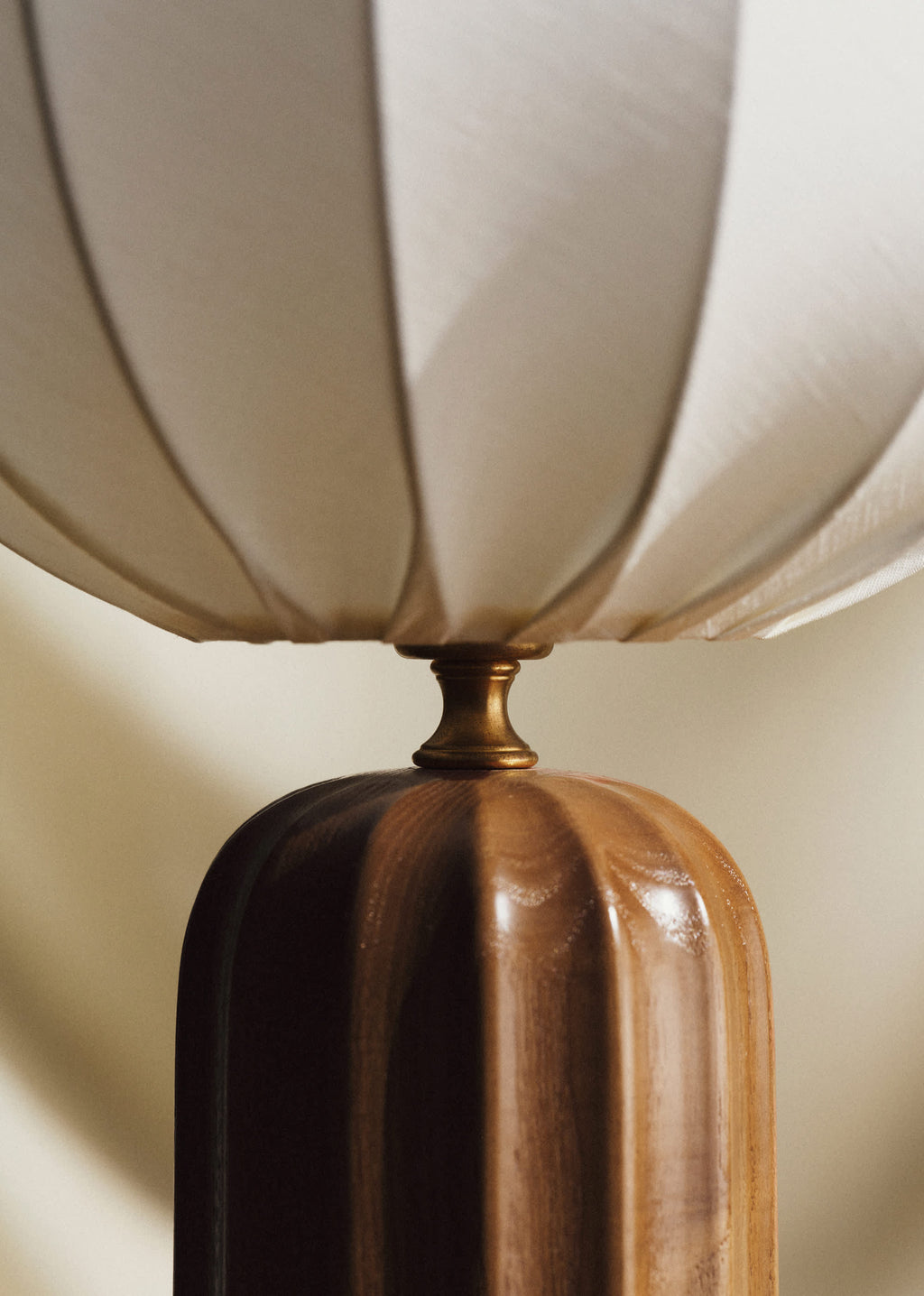 Lampe Traviata - Bois - Abat-jour Sonate - Écru