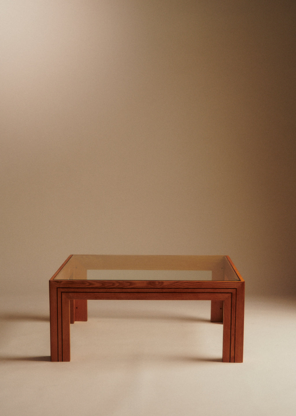 Table basse carrée vintage en orme - Orme