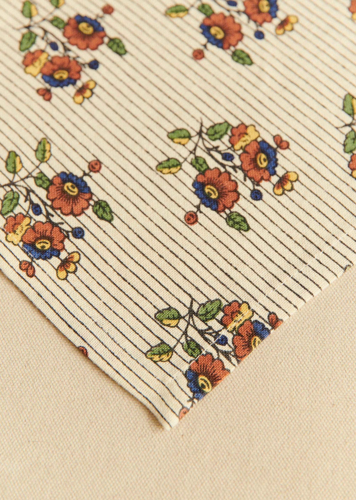 Nappe - Sézane x Antoinette Poisson - Imprimé Boutonnières