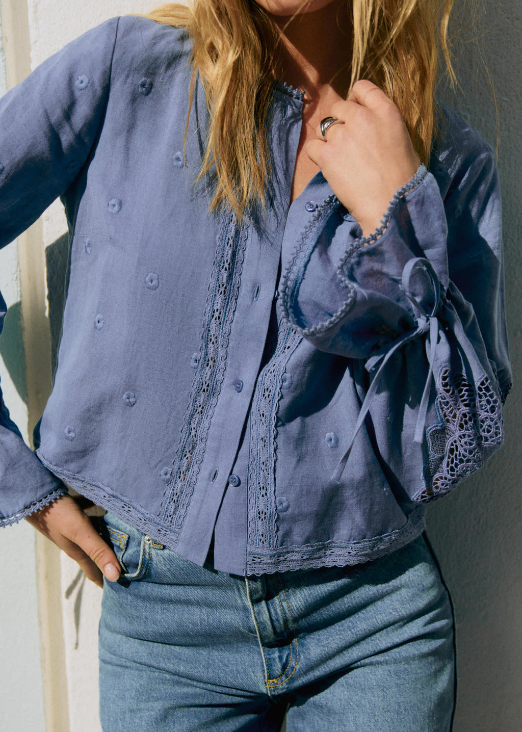 Chemise Akiraly - Broderie Unie Oeillet Bleu