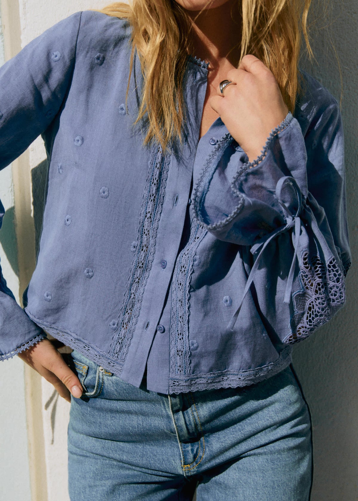 Chemise Akiraly - Broderie Unie Oeillet Bleu
