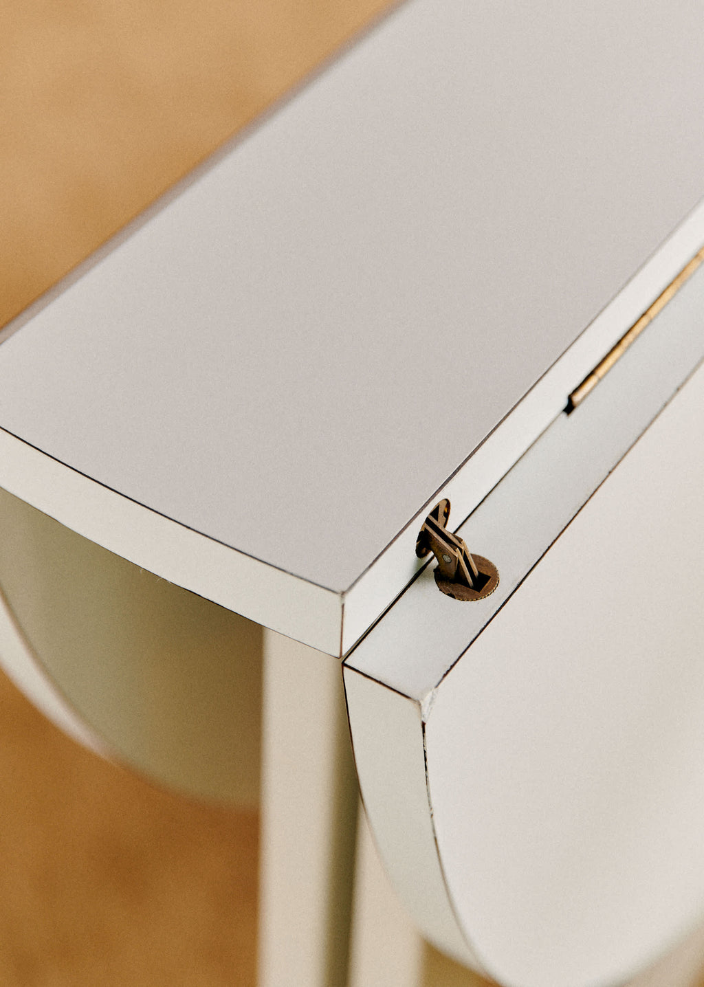 Ensemble de table et chaises blanches vintage - Bois