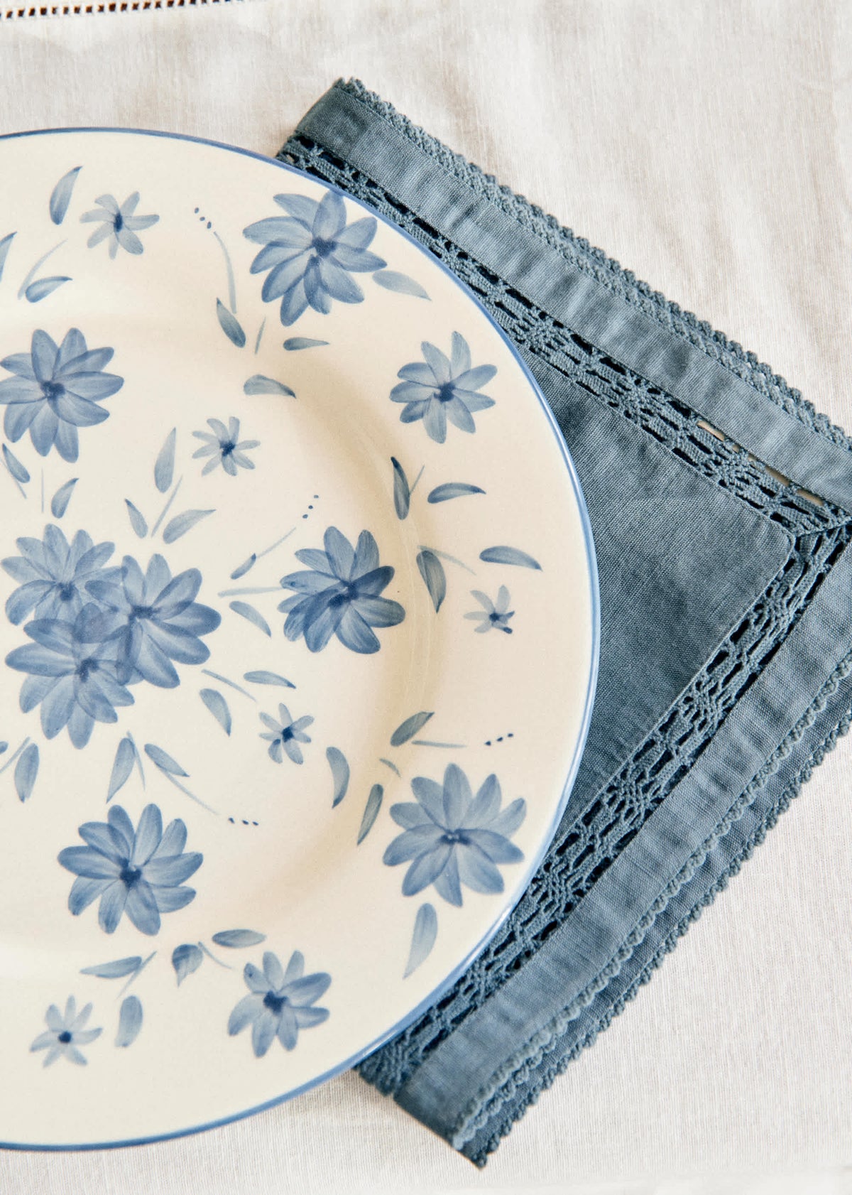 Set de 4 assiettes plates - Fleurs de Jardin - Bleu Vintage