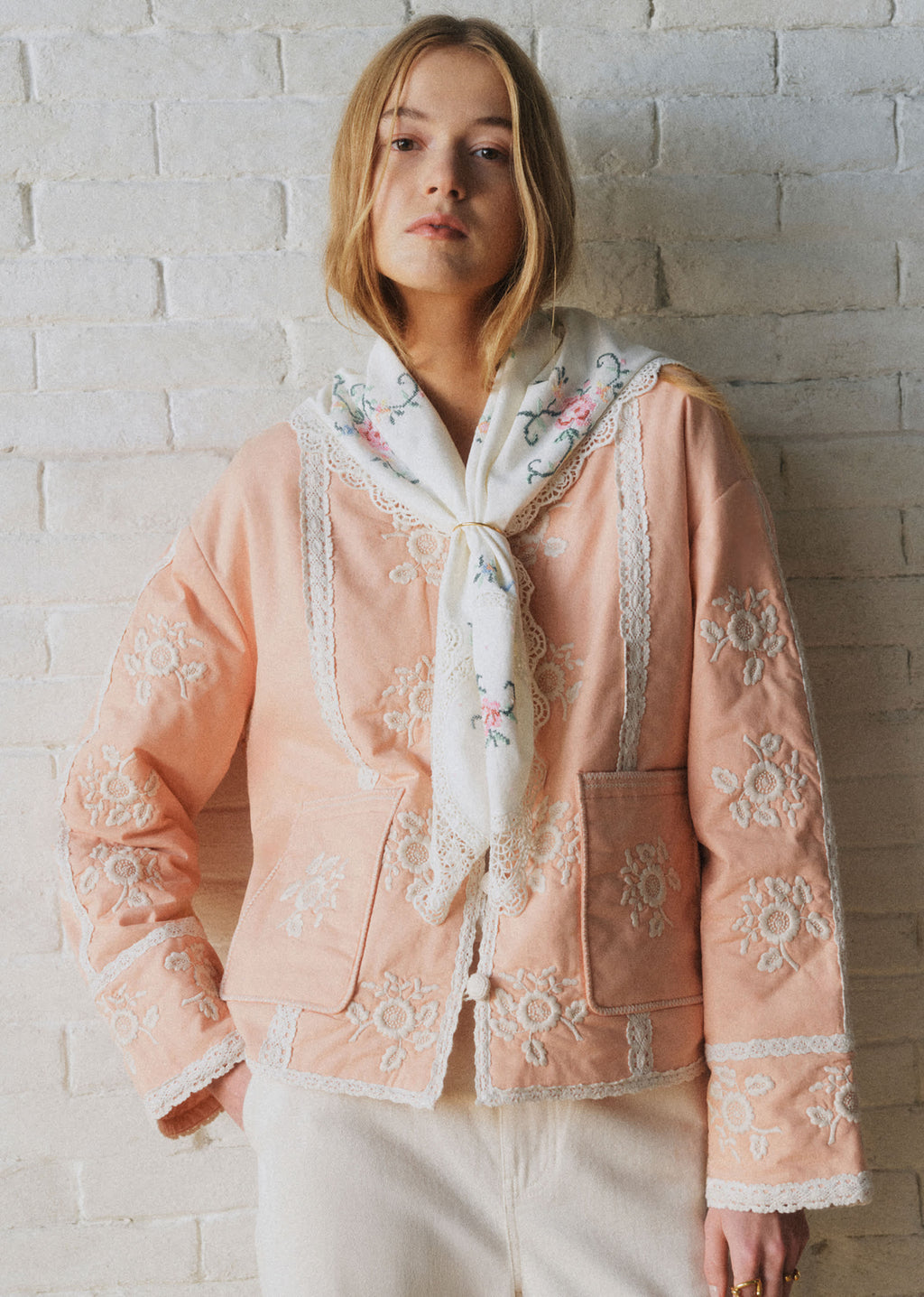 Veste Dakota - Sézane x SEA NY - Broderie Contrastée Écru Fond Rose Pastel