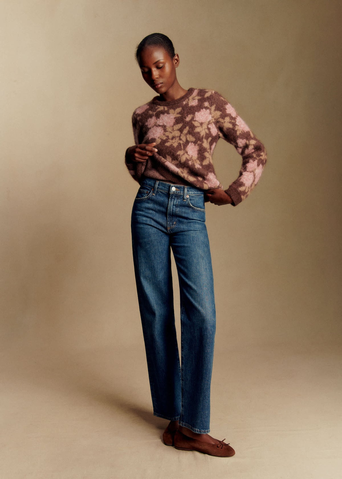 Pull Yuri - Jacquard Roses Fond Marron