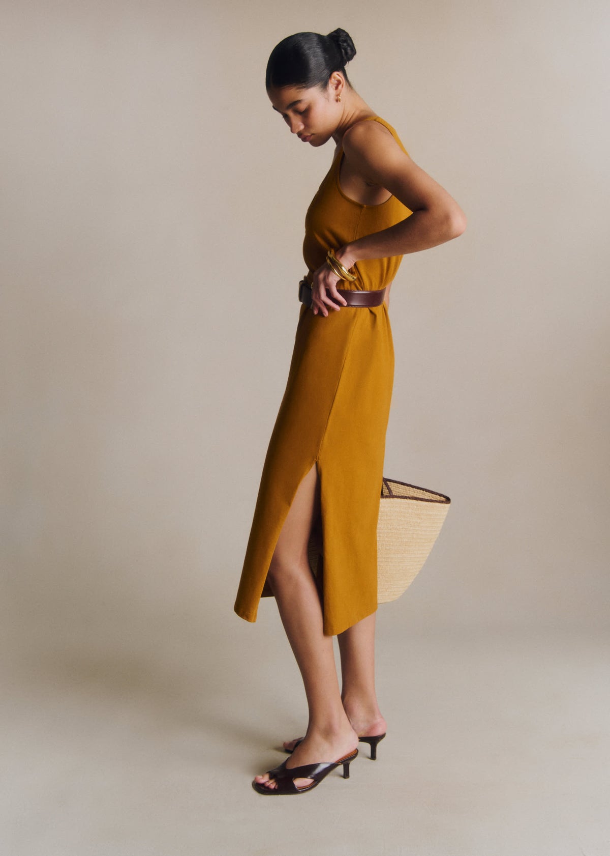 Robe Ariana - Gold