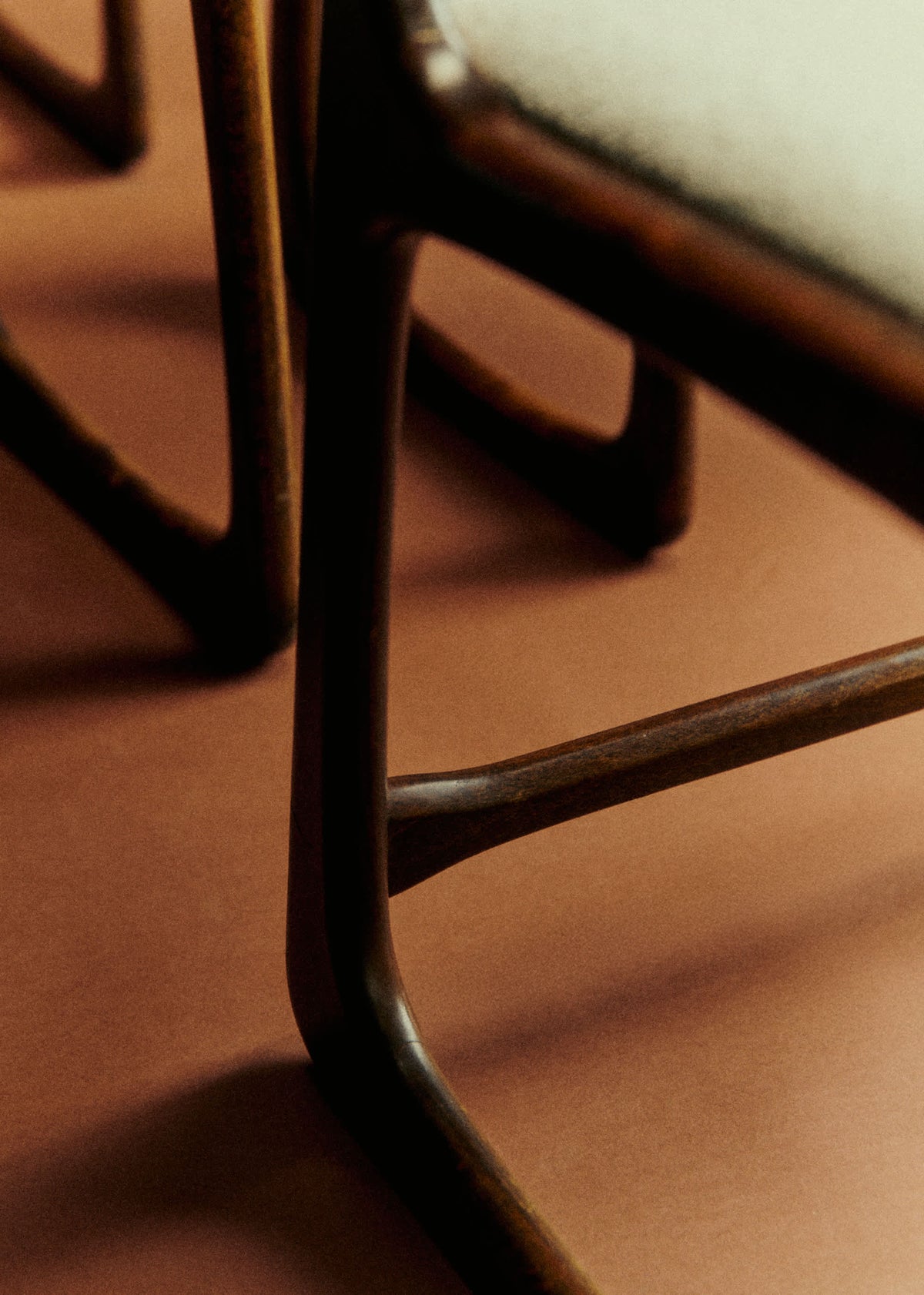 Lot de 5 chaises vintage Bauman - Chêne et hêtre teinté