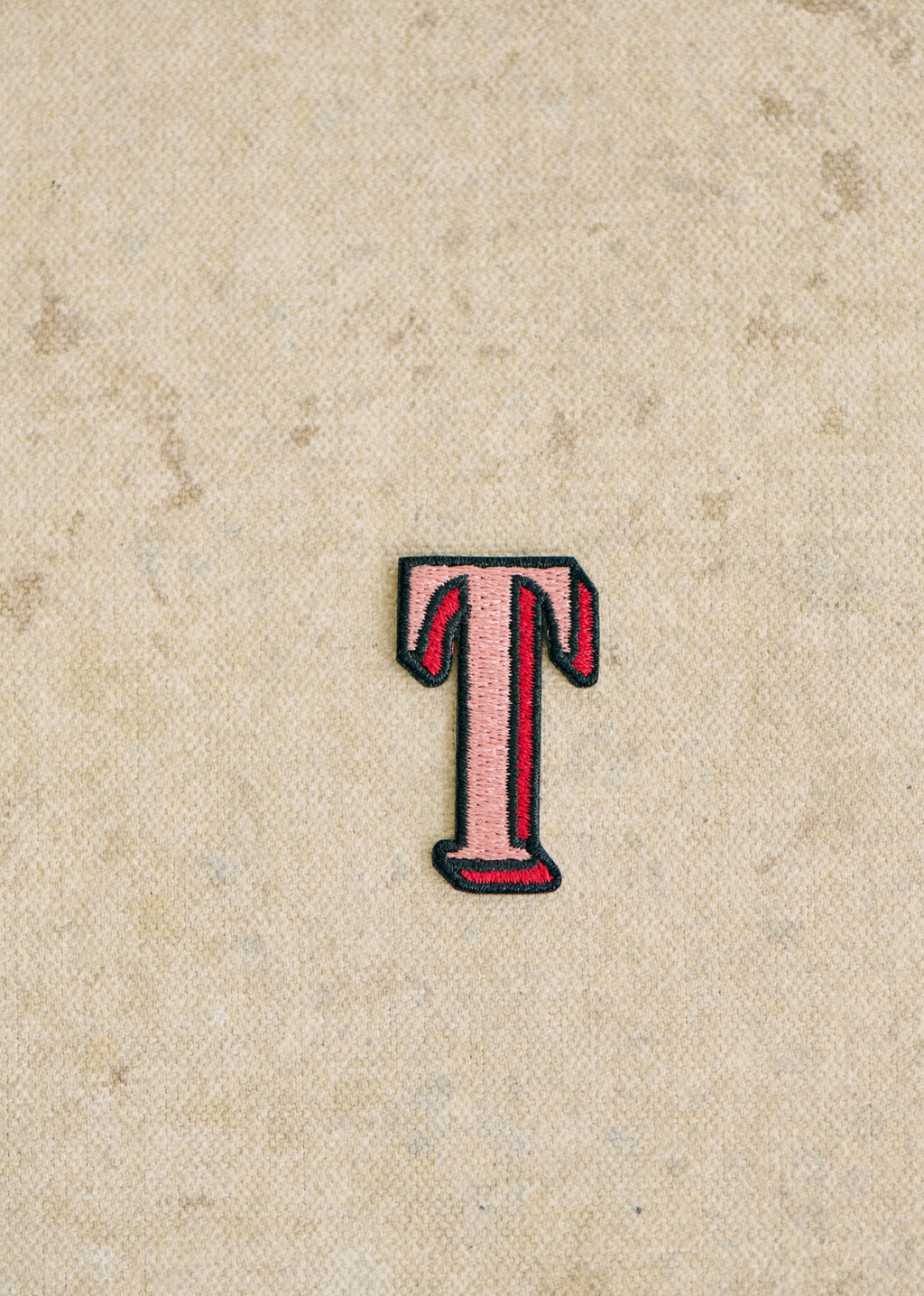 Ecusson Rose - Lettre T - Rose