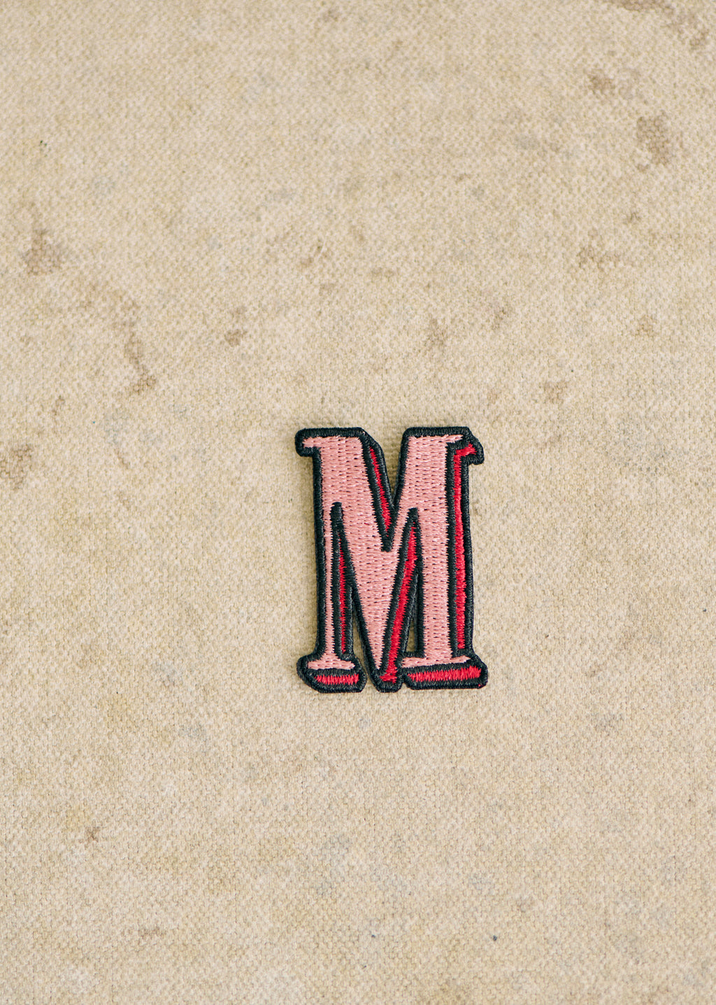 Ecusson Rose - Lettre M - Rose