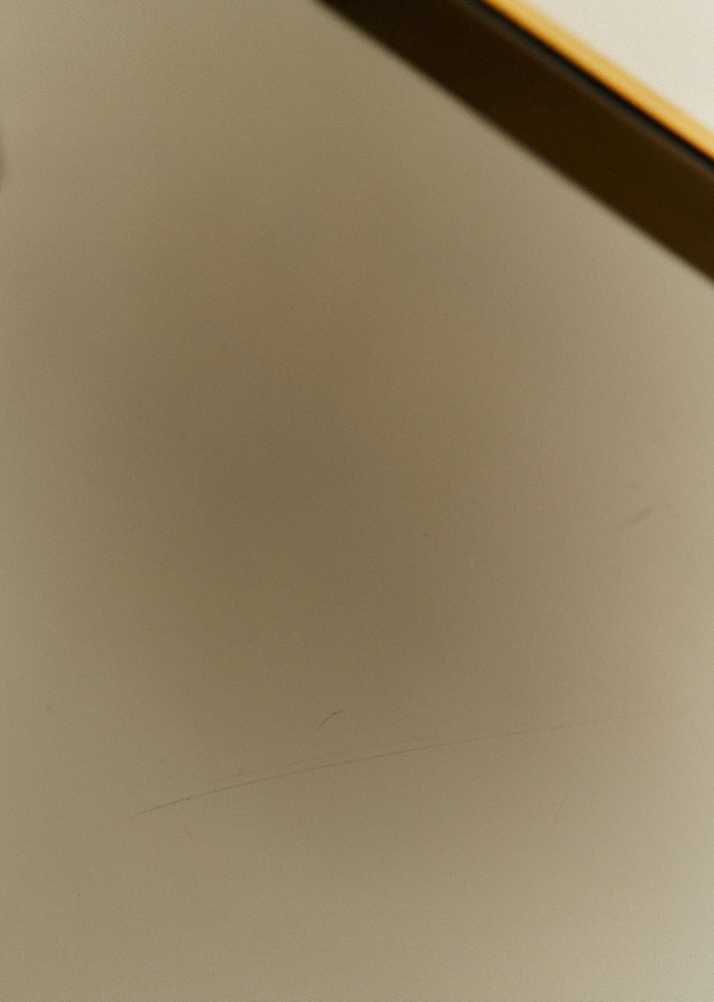 Table basse vintage carrée laiton, bois et verre fumé - Laiton et Bois
