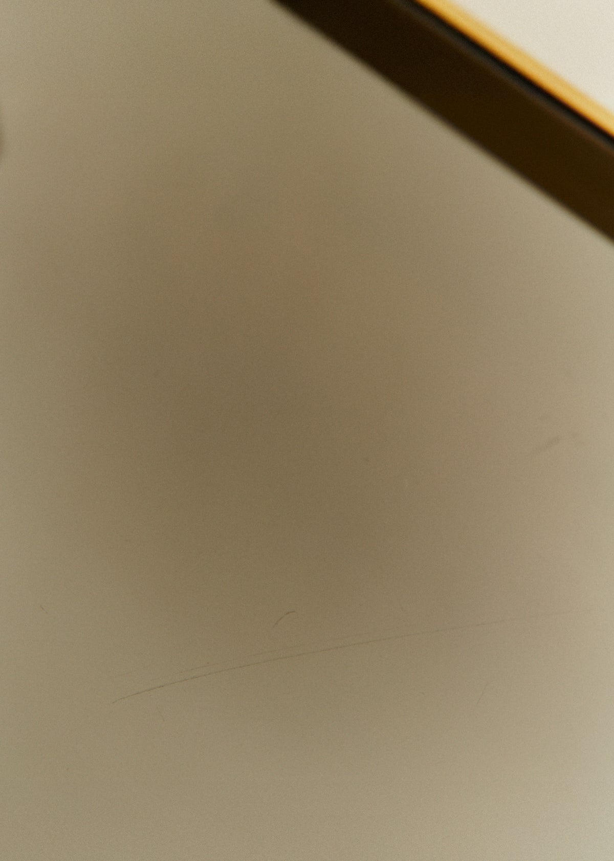 Table basse vintage carrée laiton, bois et verre fumé - Laiton et Bois