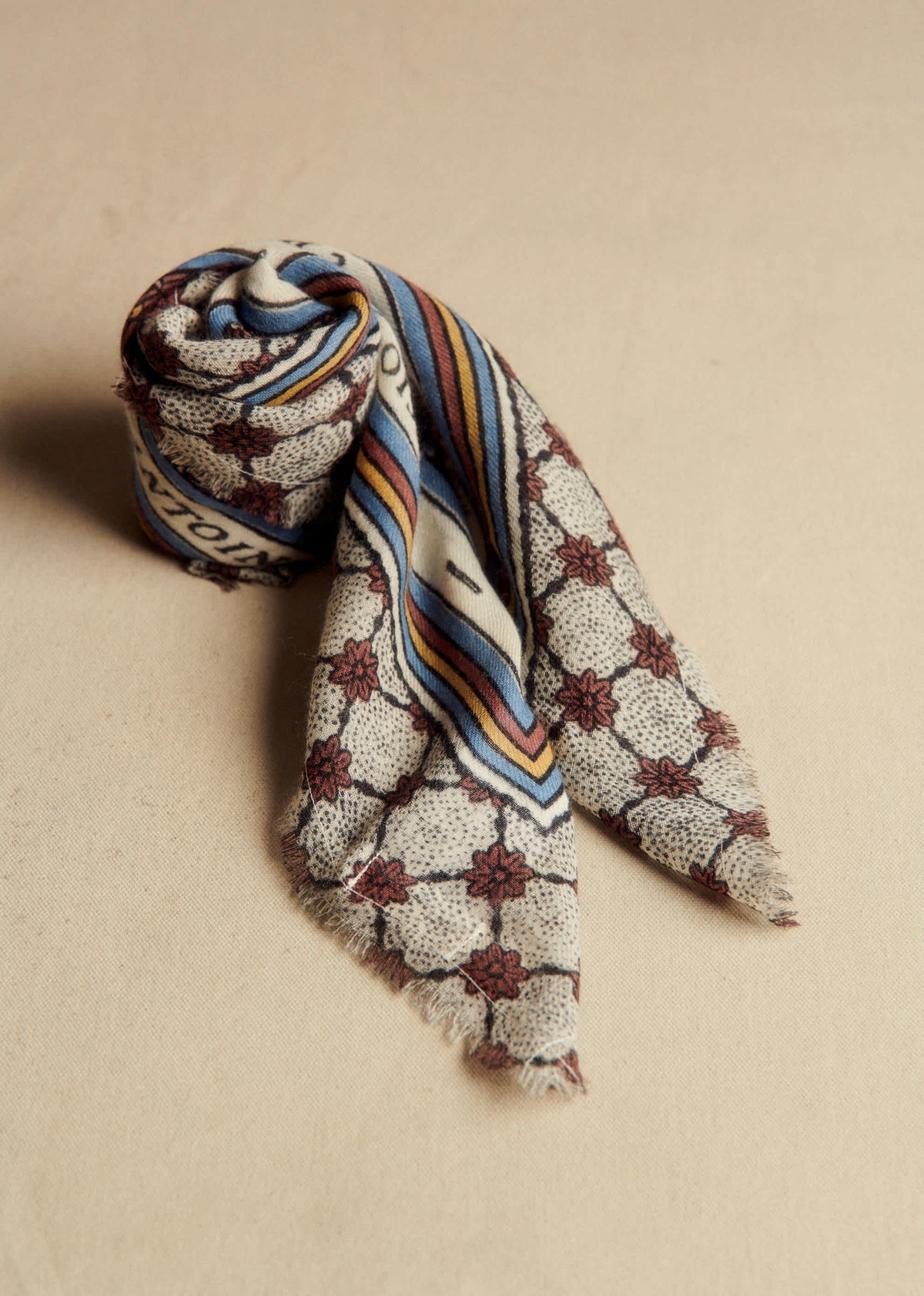 Foulard Maryse - Sézane x Antoinette Poisson - Imprimé Coeur Garance