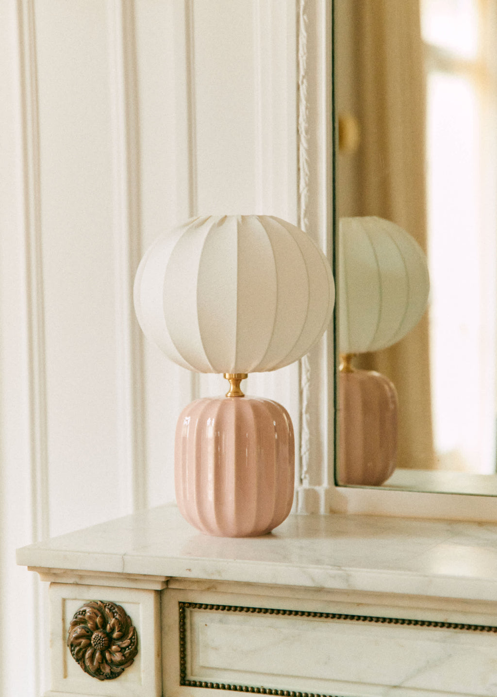 Lampe Traviata petit modèle - Rose - Abat-jour petit modèle - Sonate écru