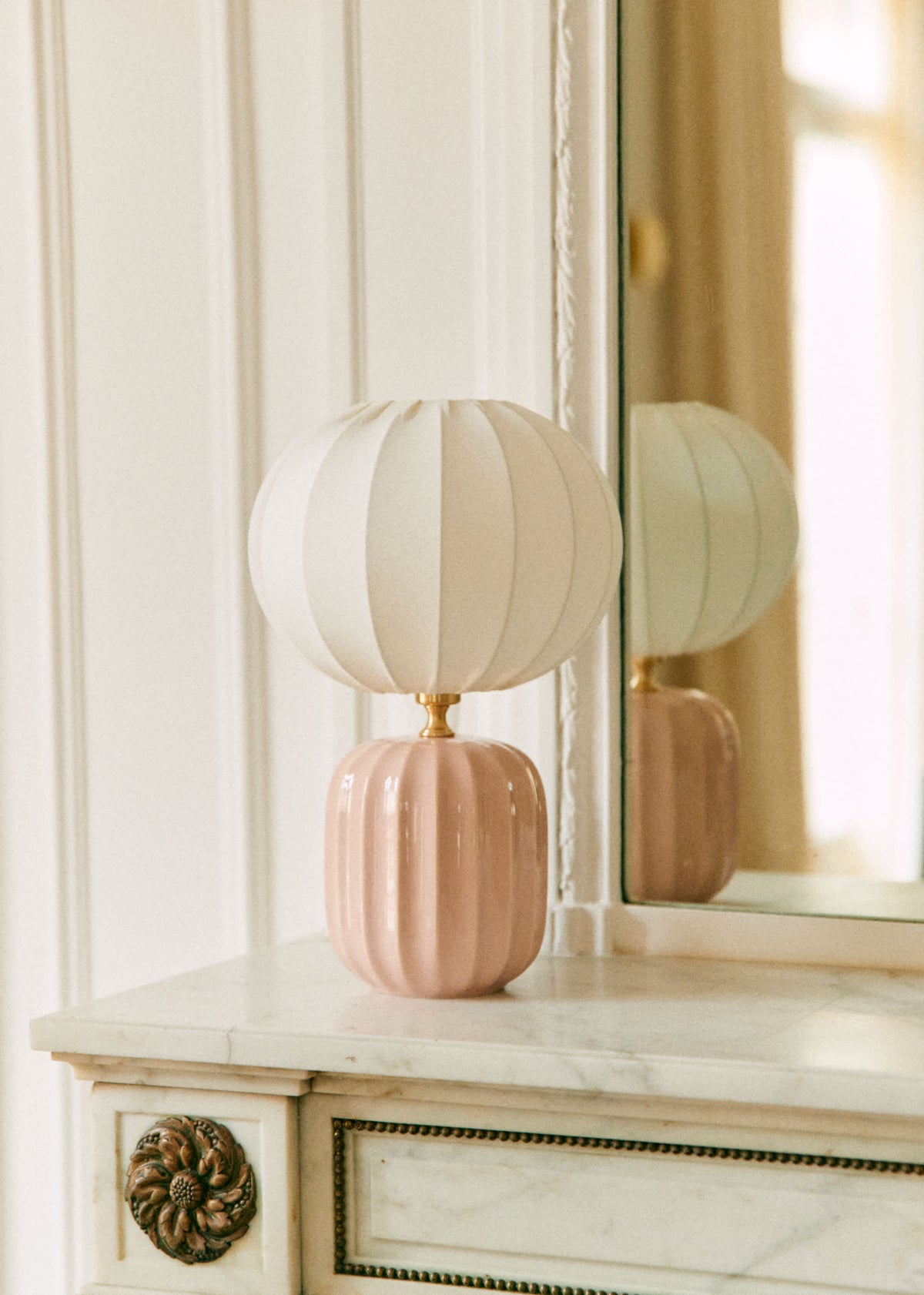 Lampe Traviata petit modèle - Rose - Abat-jour petit modèle - Sonate écru