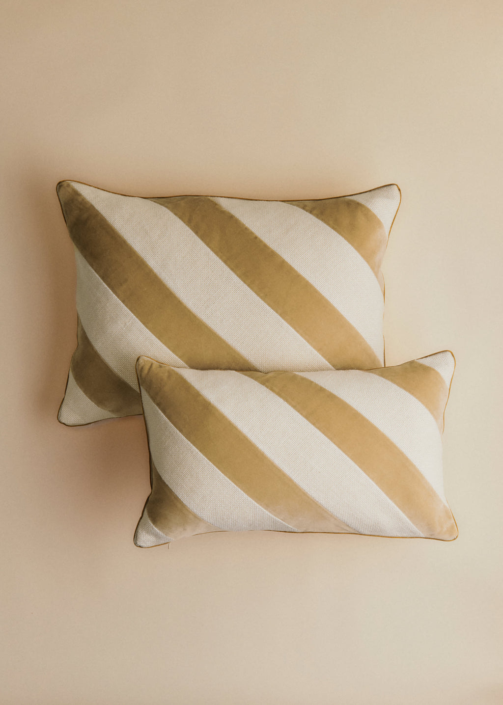 Coussin Toile Lin et Velours - Petit modèle - Beige