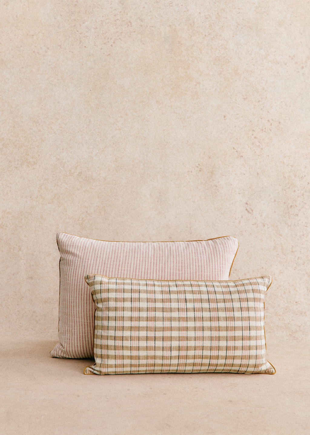 Coussin Tissé Pianissimo - Petit modèle - Café et Blush