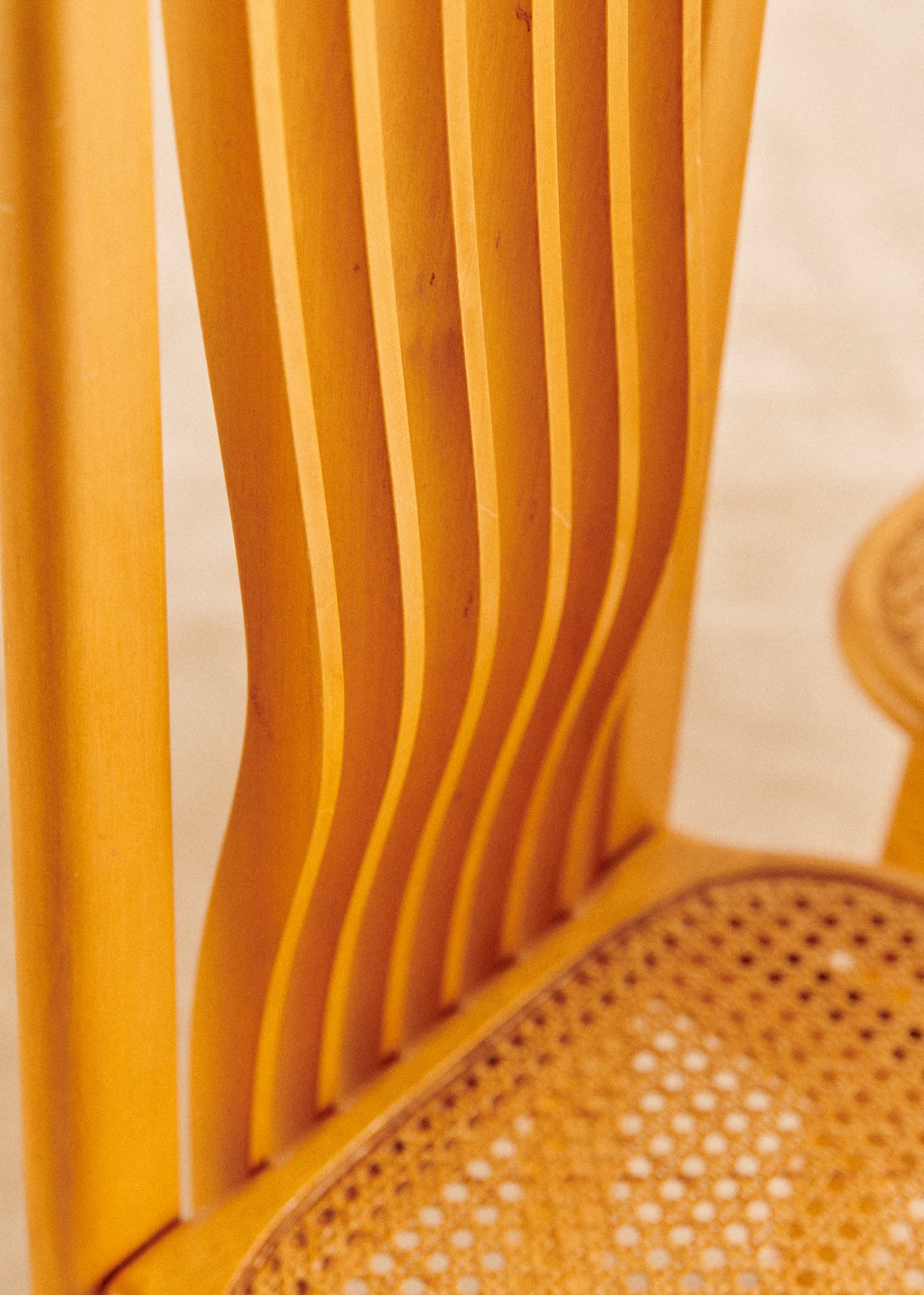 Lot de 4 chaises italiennes années 70 - Cannage