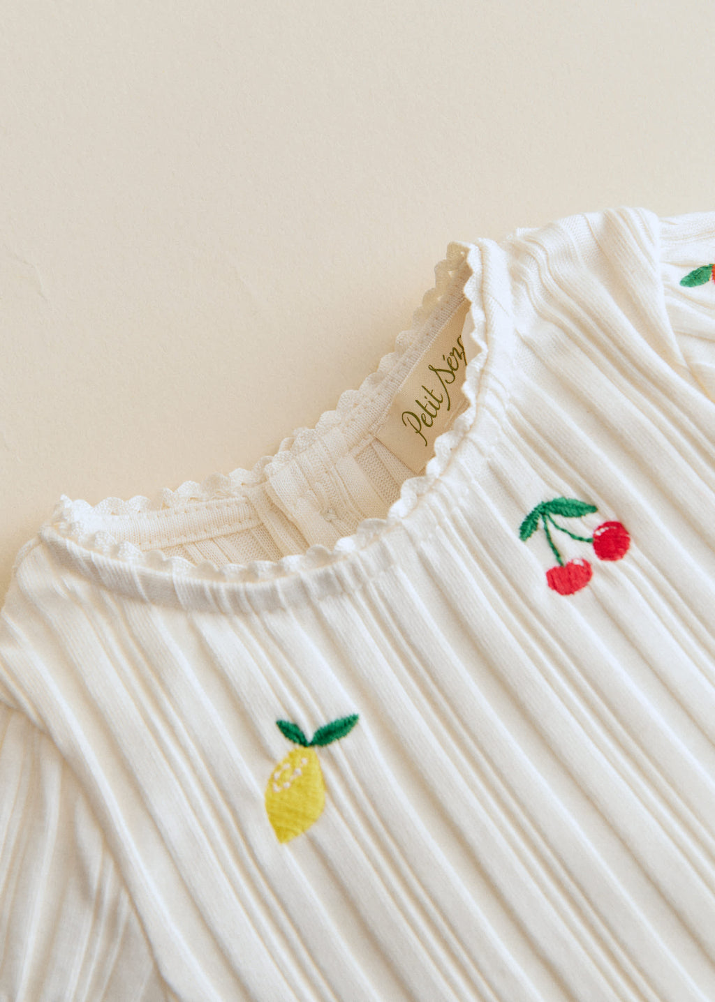 Top Simona - Ecru / Broderie Fruit