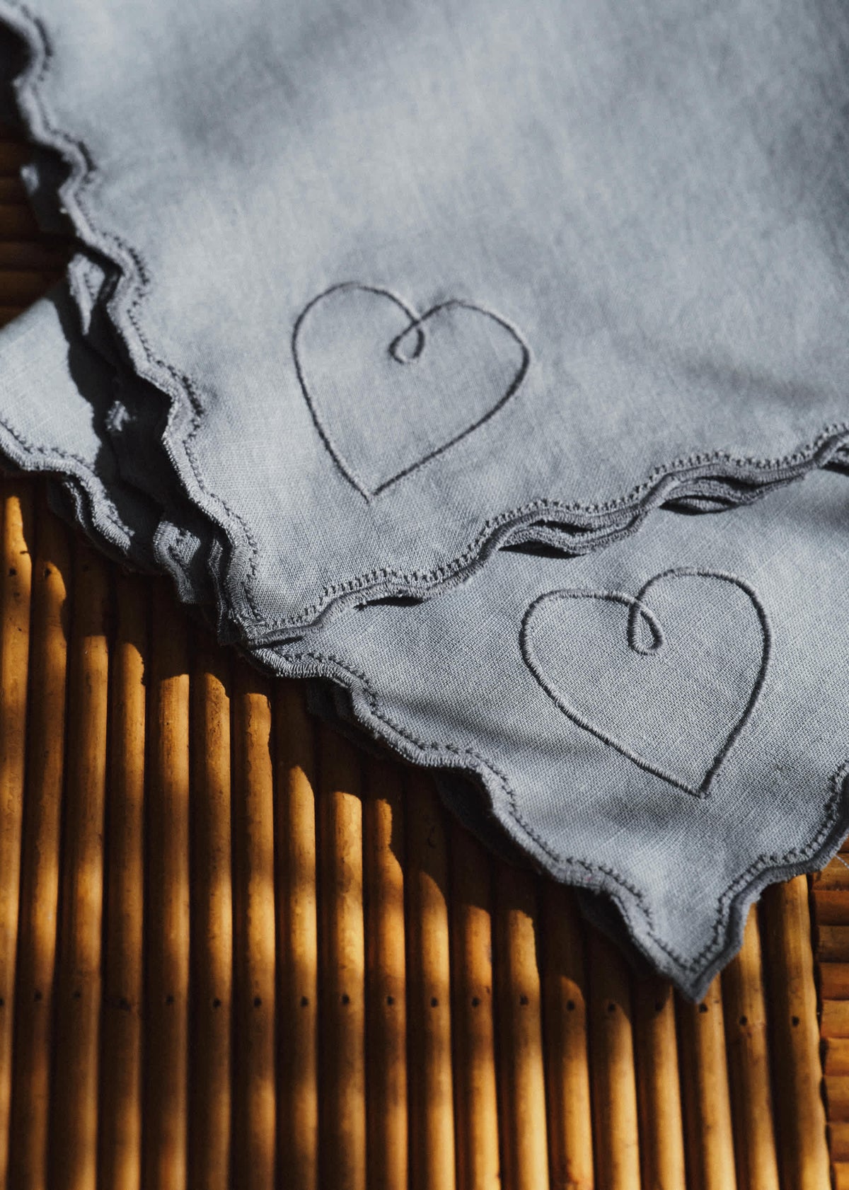 Set de 2 serviettes brodées - Coeur Bleu