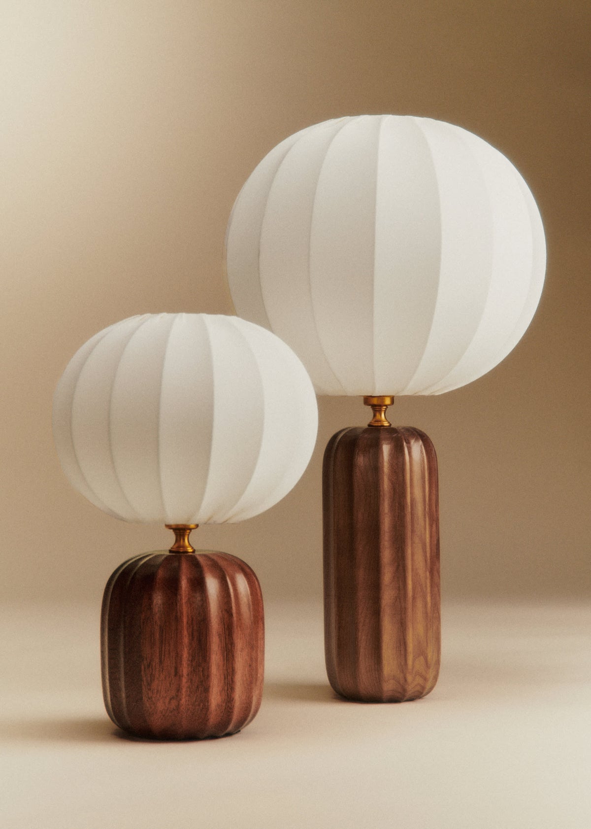 Lampe Traviata petit modèle - Acajou - Abat-jour Sonate - Écru