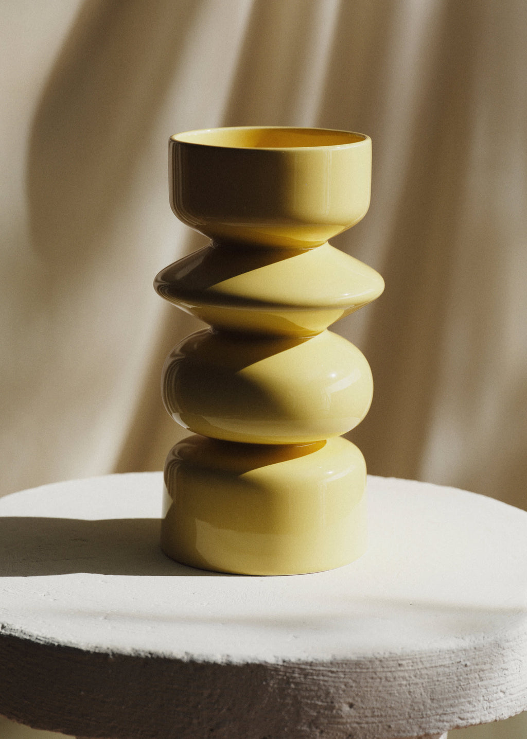 Vase Romie Objetti - Grand Modèle - Jaune