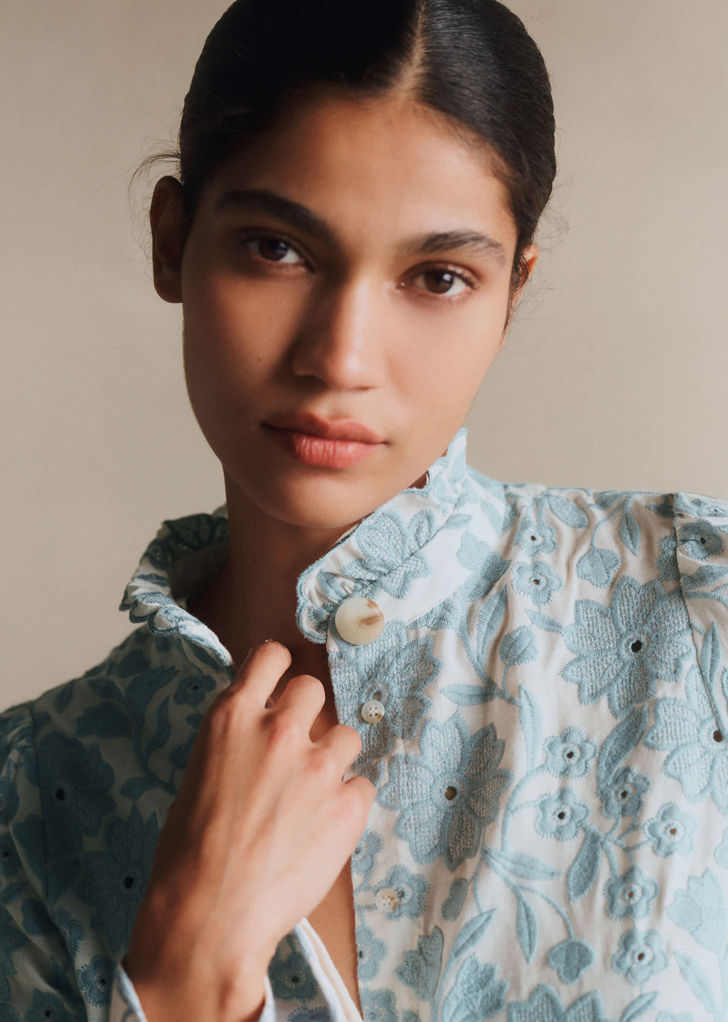 Chemise Ambre - Broderie Contrastée Écru Bleu