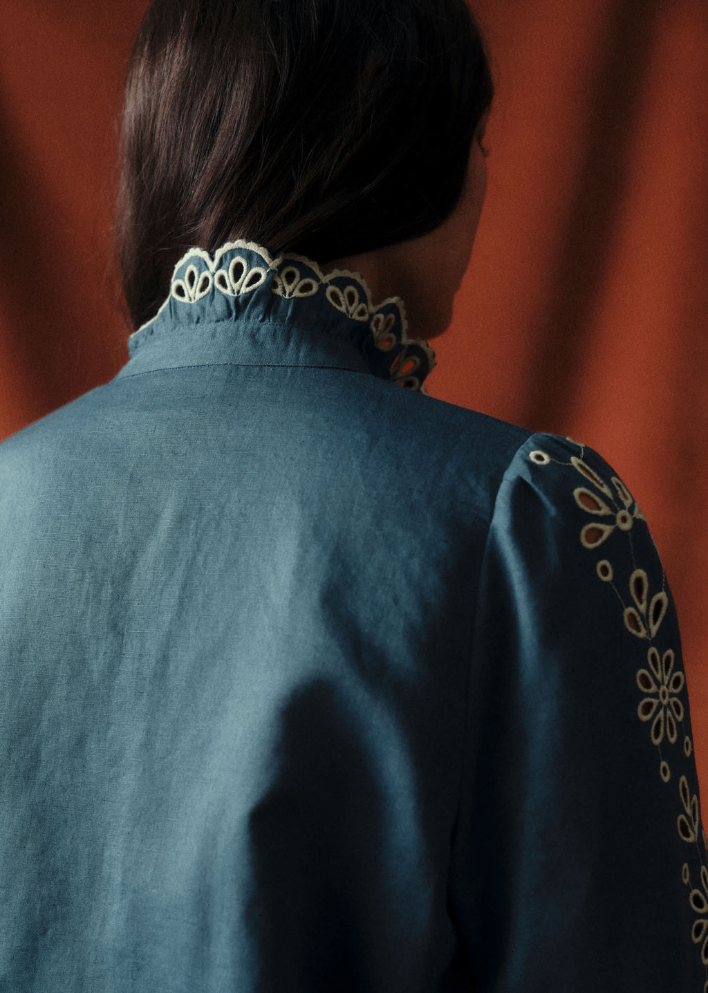 Chemise Coline - Sézane x Baziszt - Lia Ecru Fond Indigo