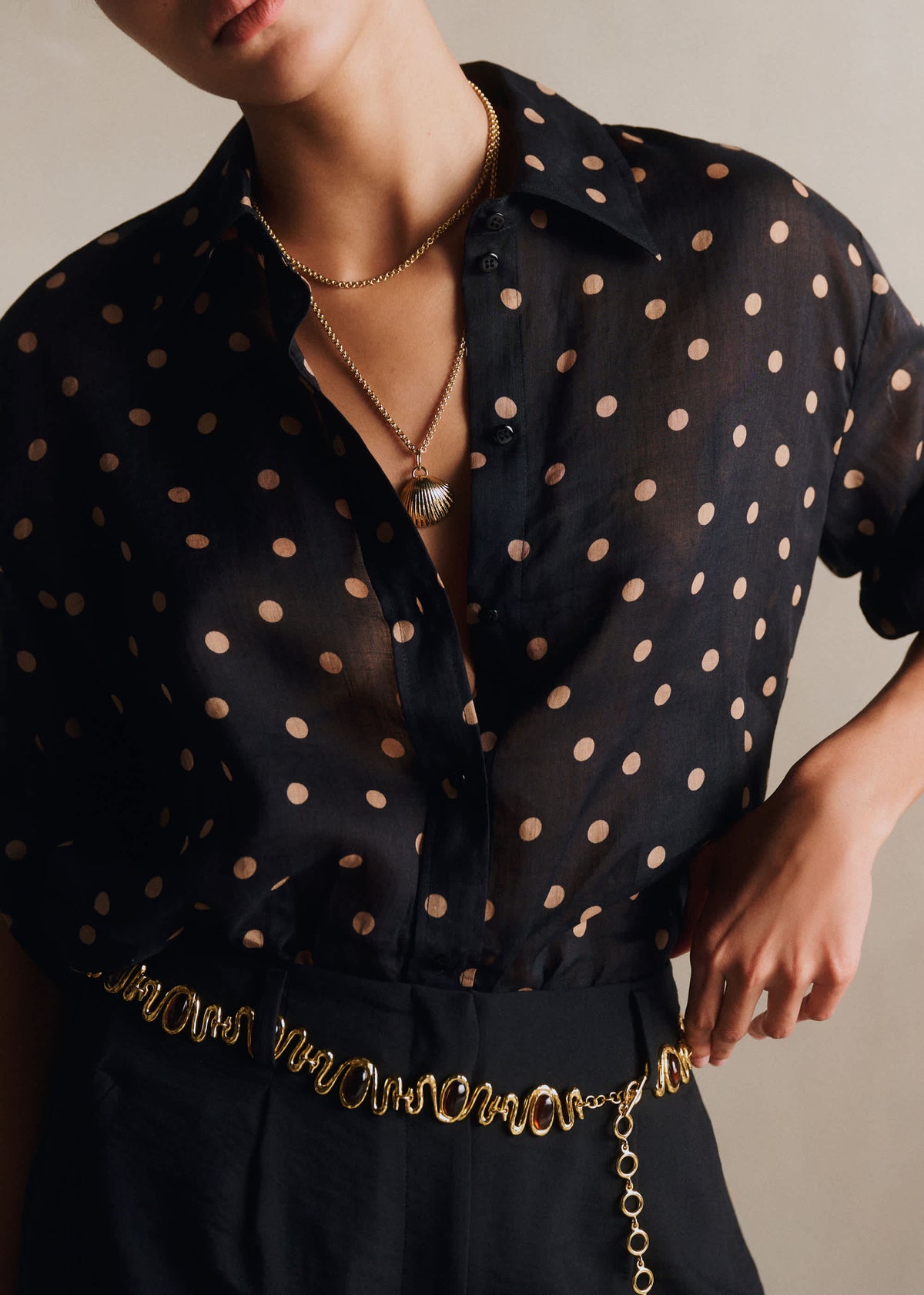 Chemise Marilis - Imprimé Pois Beige Fond Noir