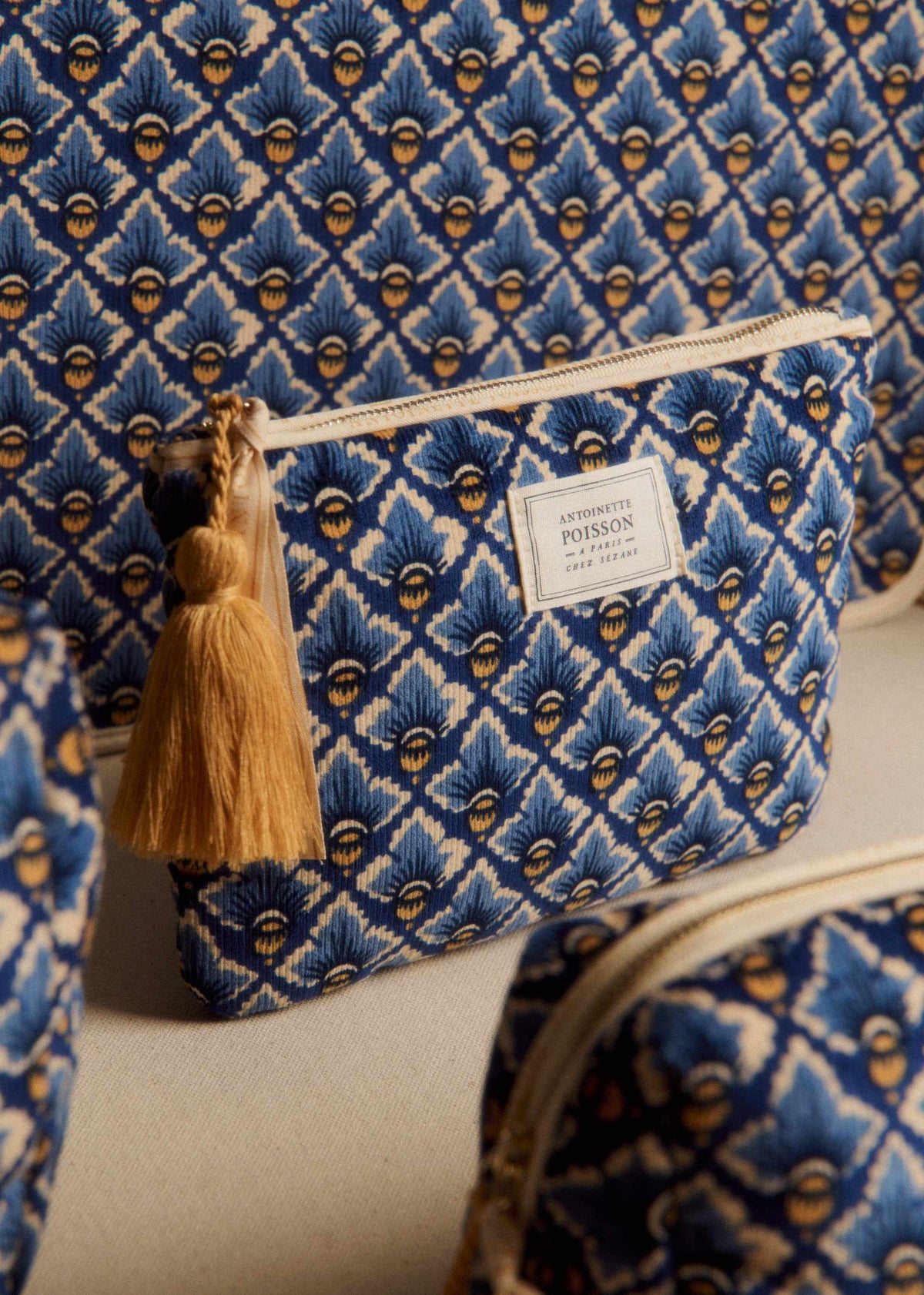 Pochette plate - Sézane x Antoinette Poisson - Imprimé Losange Bleu