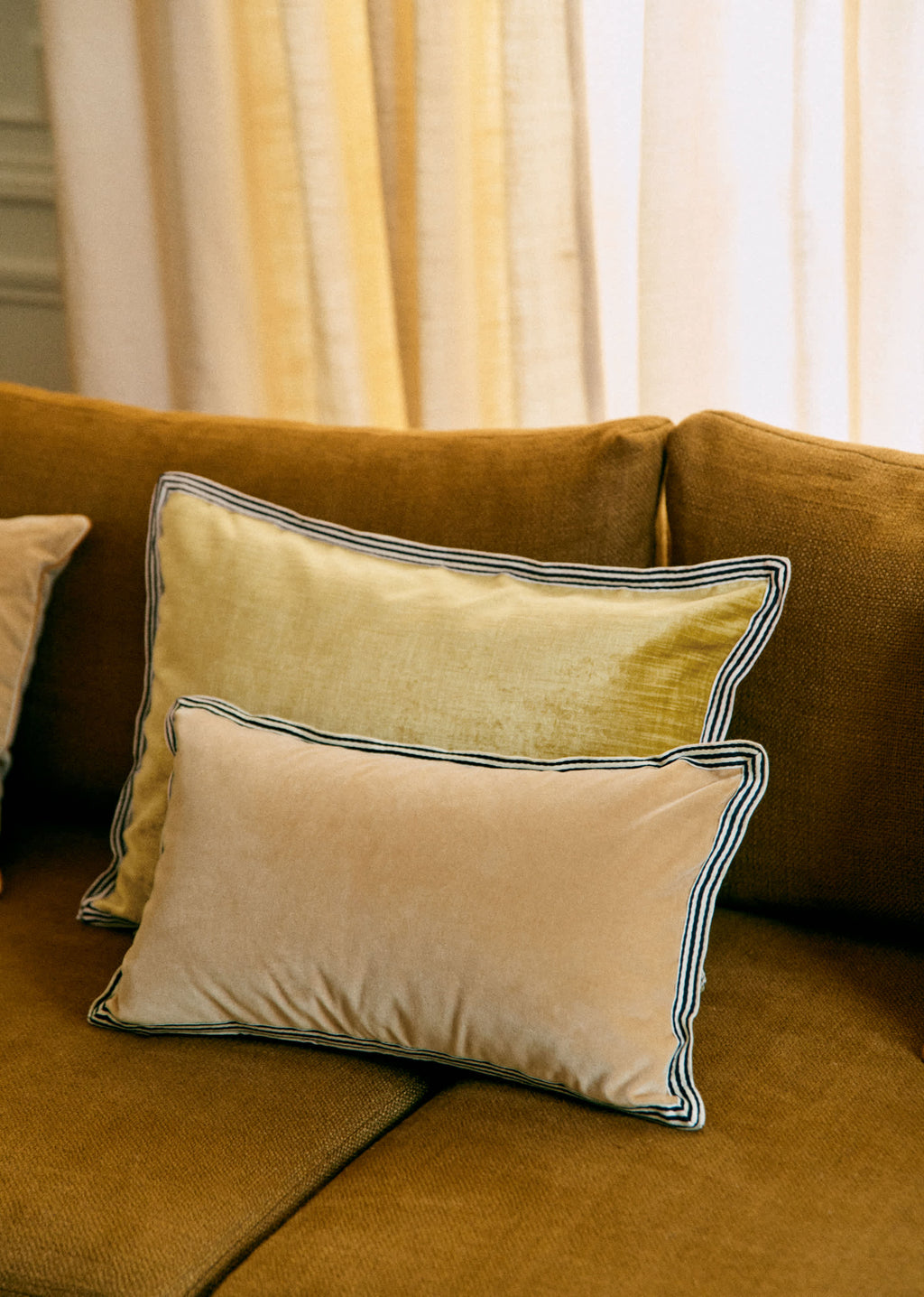Coussin Velours Édition - Petit modèle - Beige