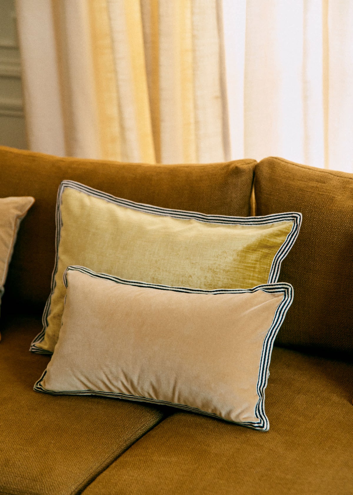 Coussin Velours Édition - Petit modèle - Beige