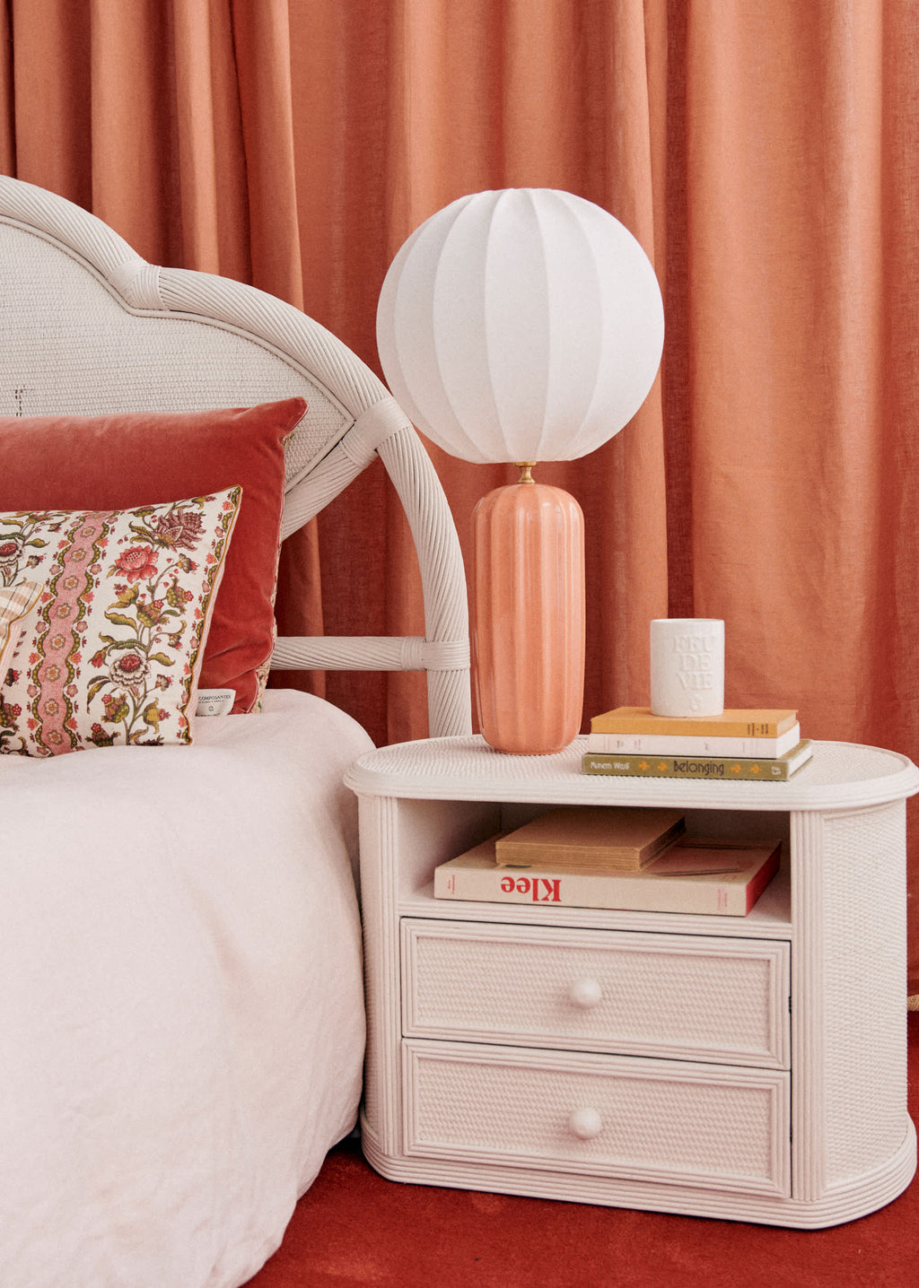 Ensemble de chambre vintage : tête de lit et paire de chevets - Rotin